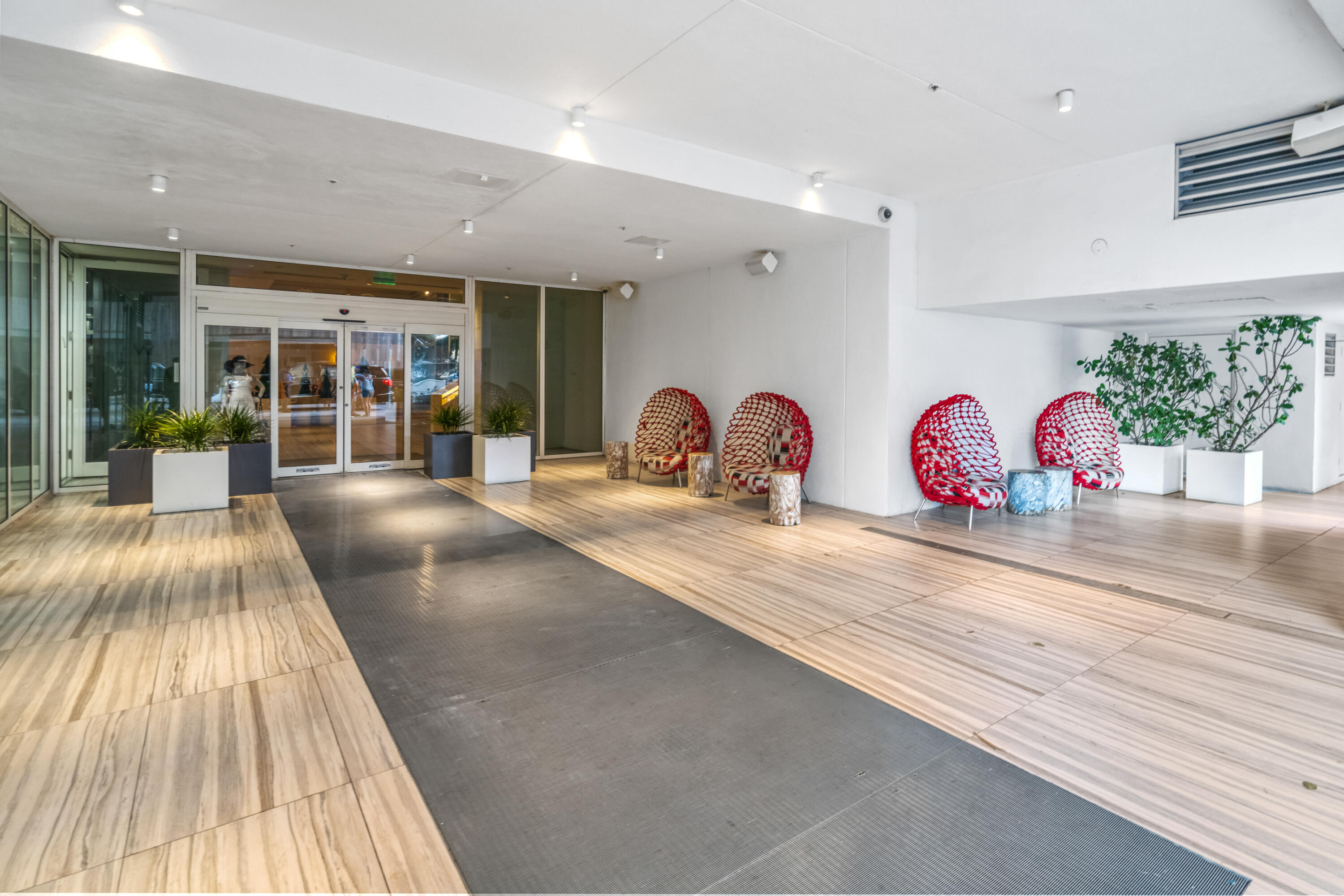 FORT LAUDERDALE RESIDENCES CONDO - Residential