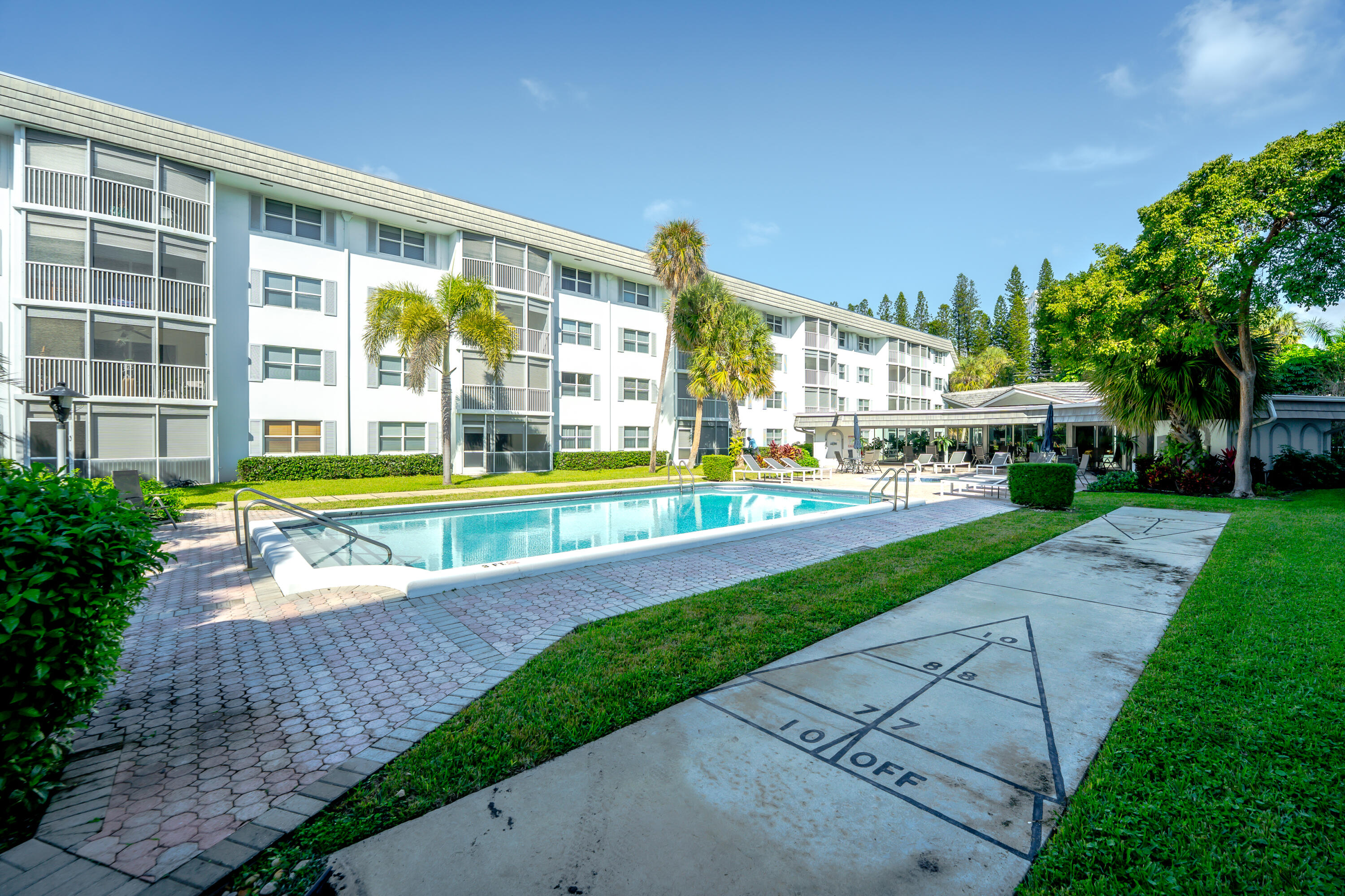 East Atrium - Residential