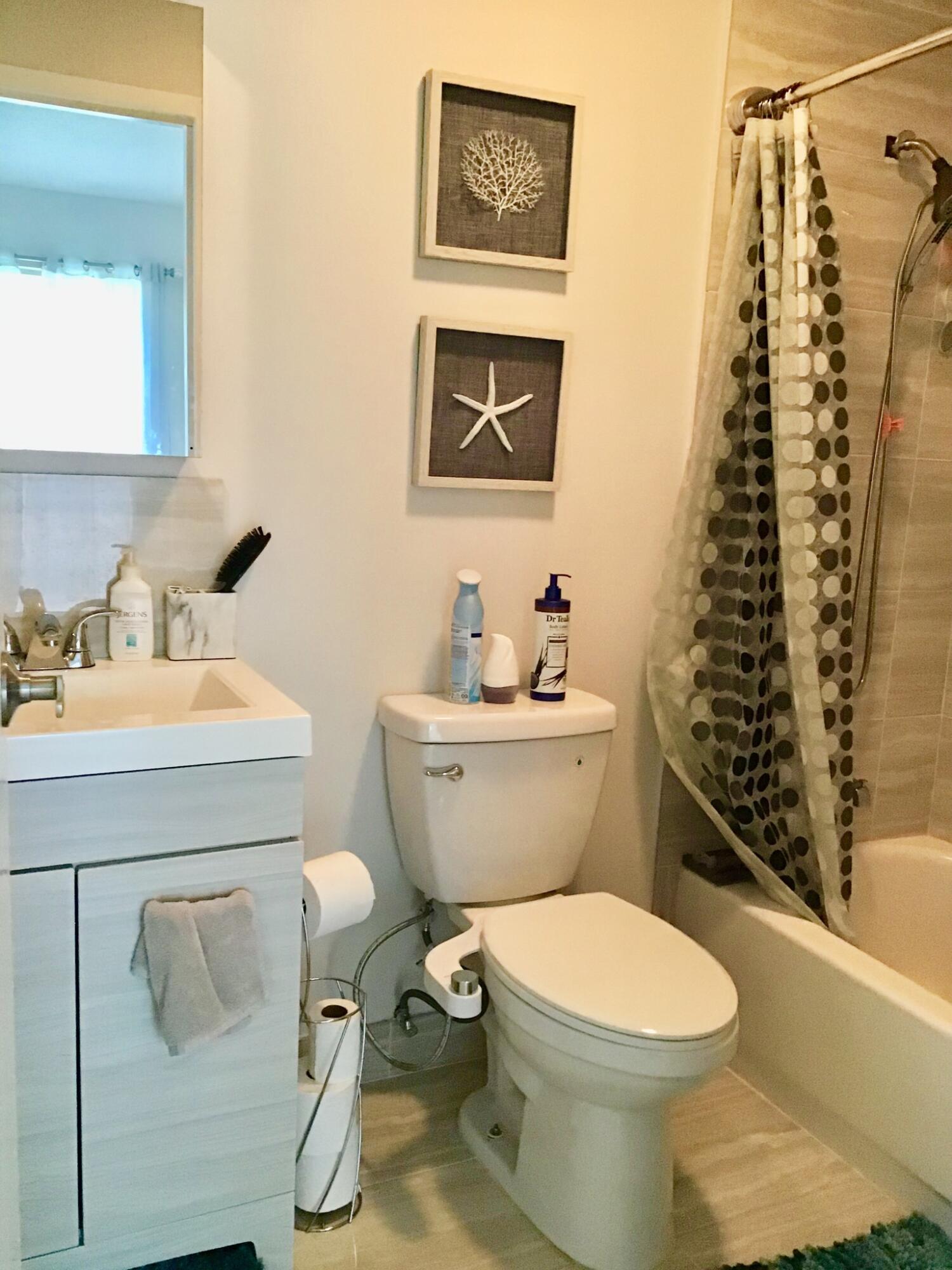 KINGS POINT BRITTANY CONDOS - Residential Lease