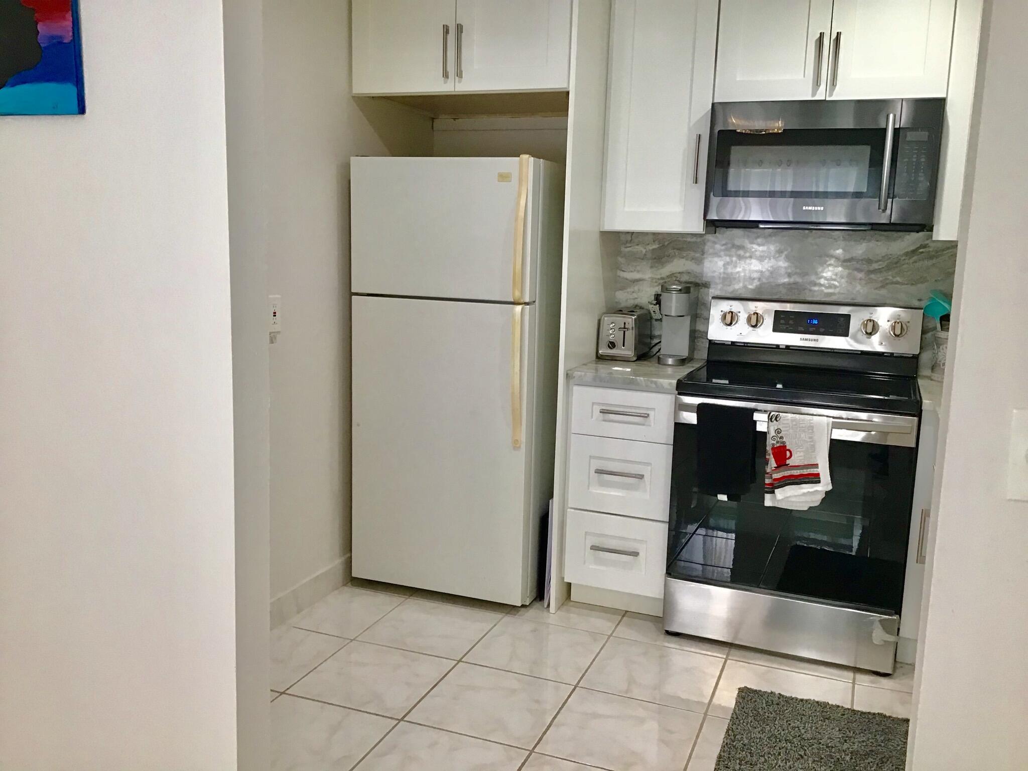 KINGS POINT BRITTANY CONDOS - Residential Lease