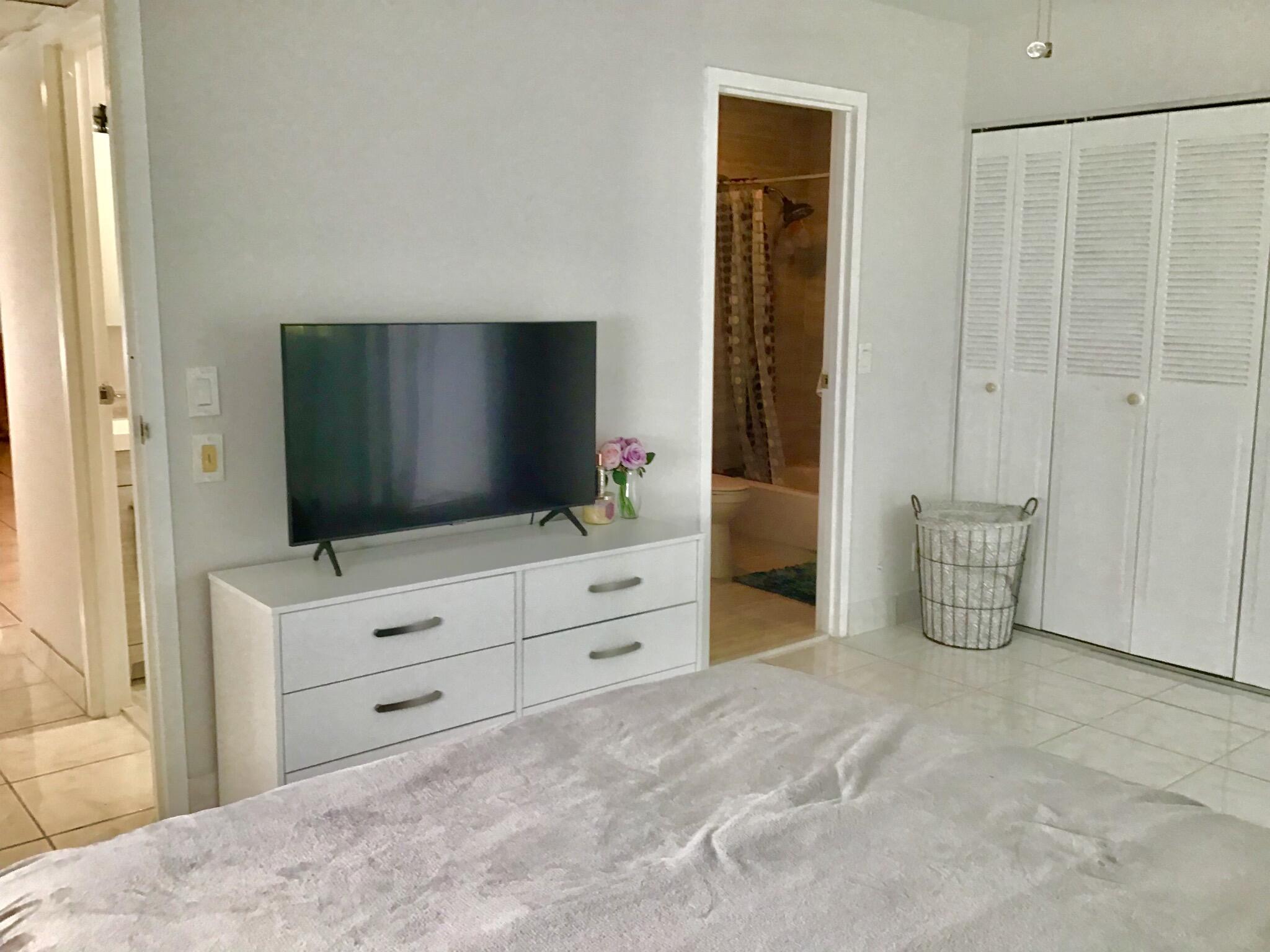 KINGS POINT BRITTANY CONDOS - Residential Lease