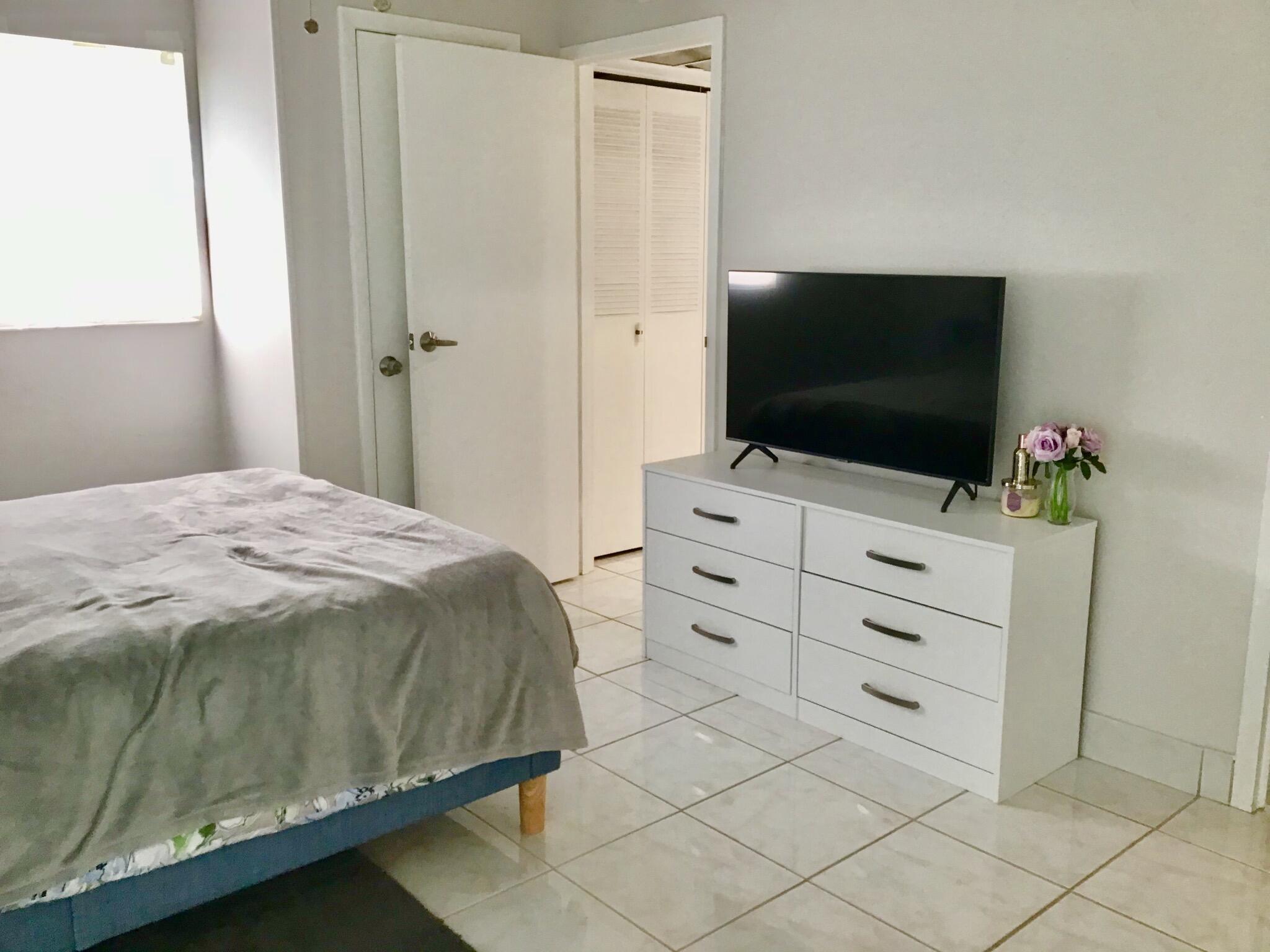 KINGS POINT BRITTANY CONDOS - Residential Lease