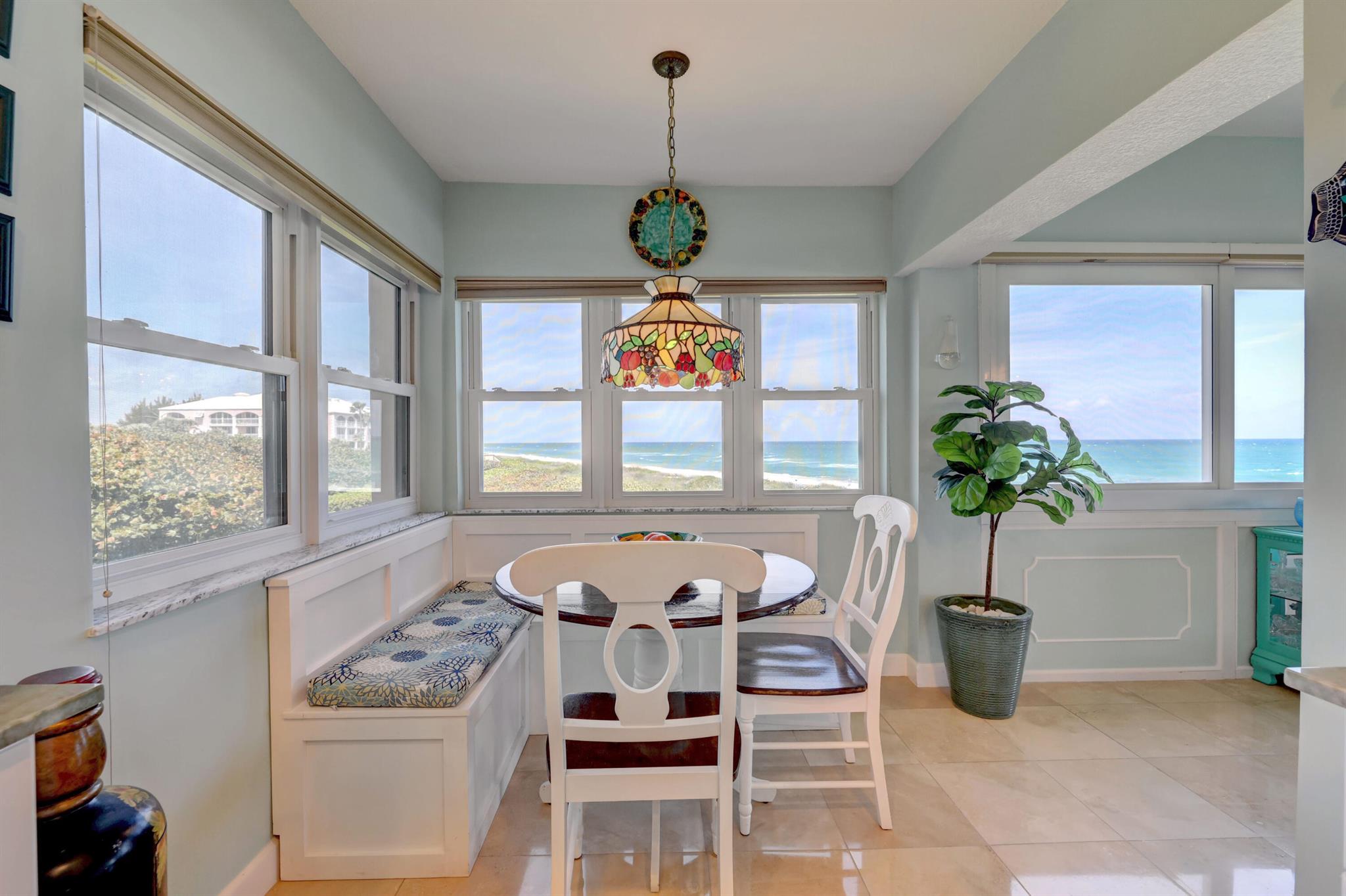 HUTCHINSON HOUSE CONDO - Residential Lease