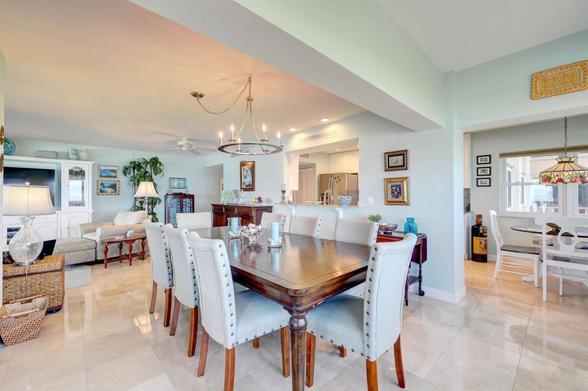 HUTCHINSON HOUSE CONDO - Residential Lease