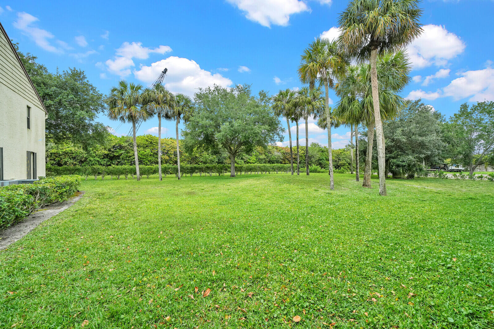 GARDENS OF WILLOW BEND CONDS 1,2, & 3 DECLS FILED - Residential
