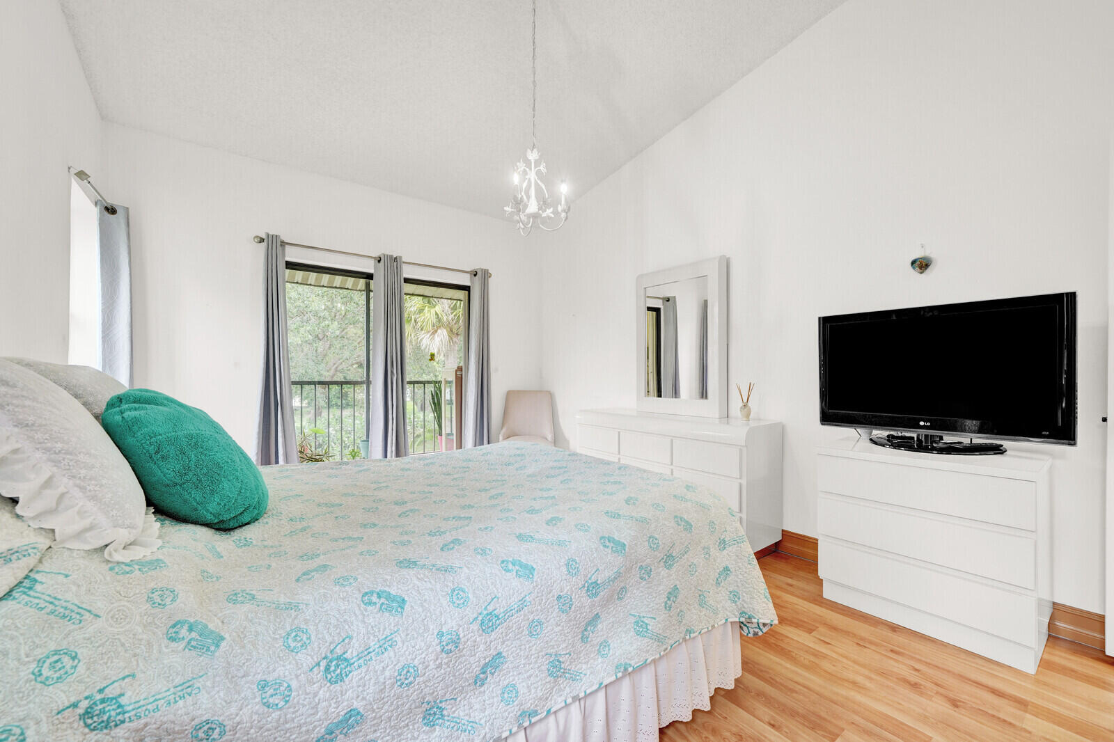 GARDENS OF WILLOW BEND CONDS 1,2, & 3 DECLS FILED - Residential