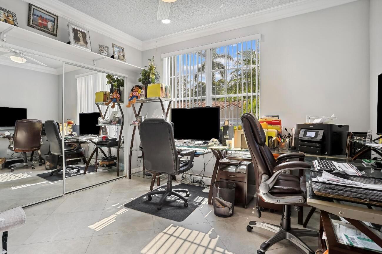 ABERDEEN 10 - Residential Lease