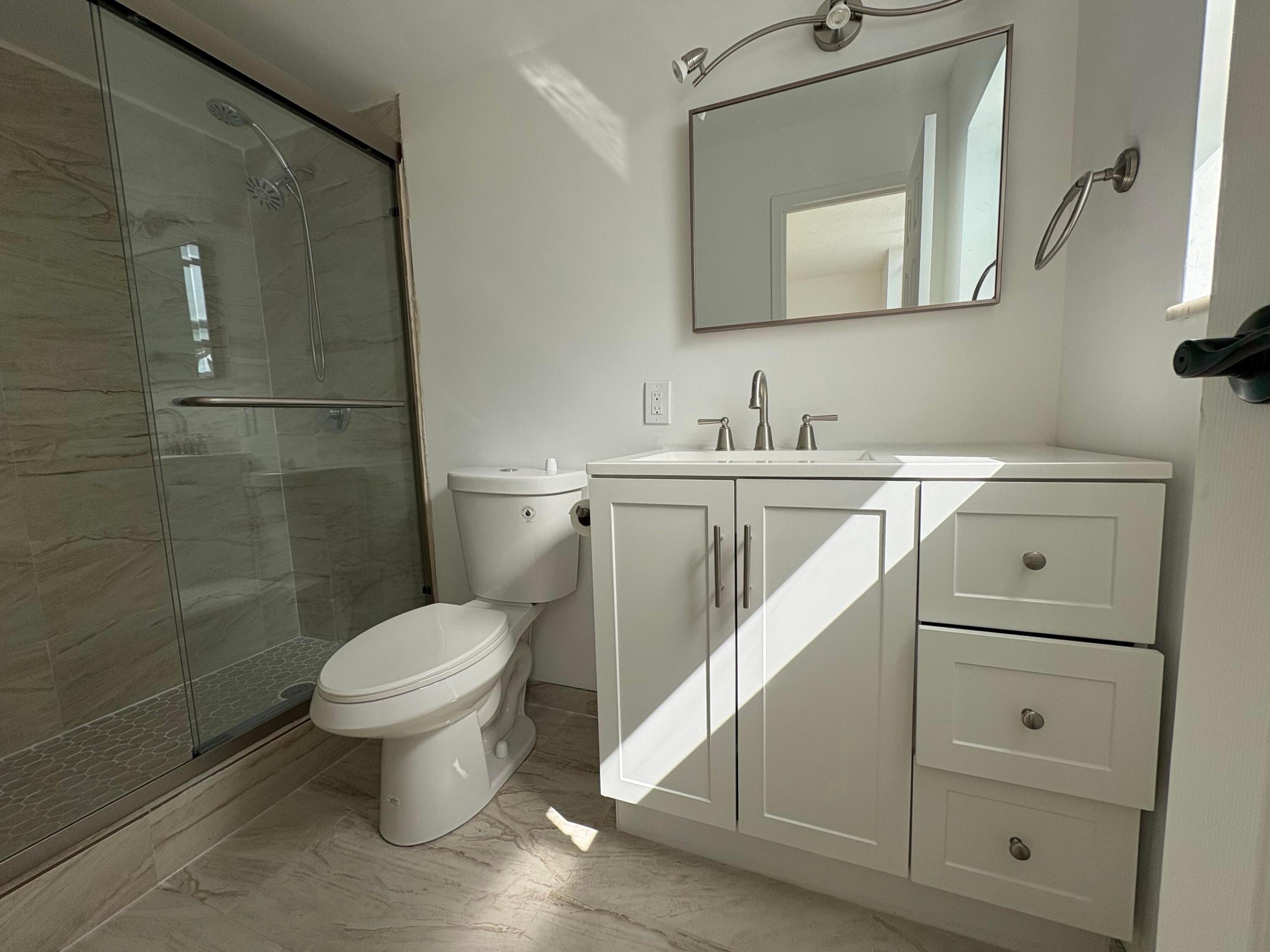 SOMERSET AT LAUDERDALE LAKES - Residential