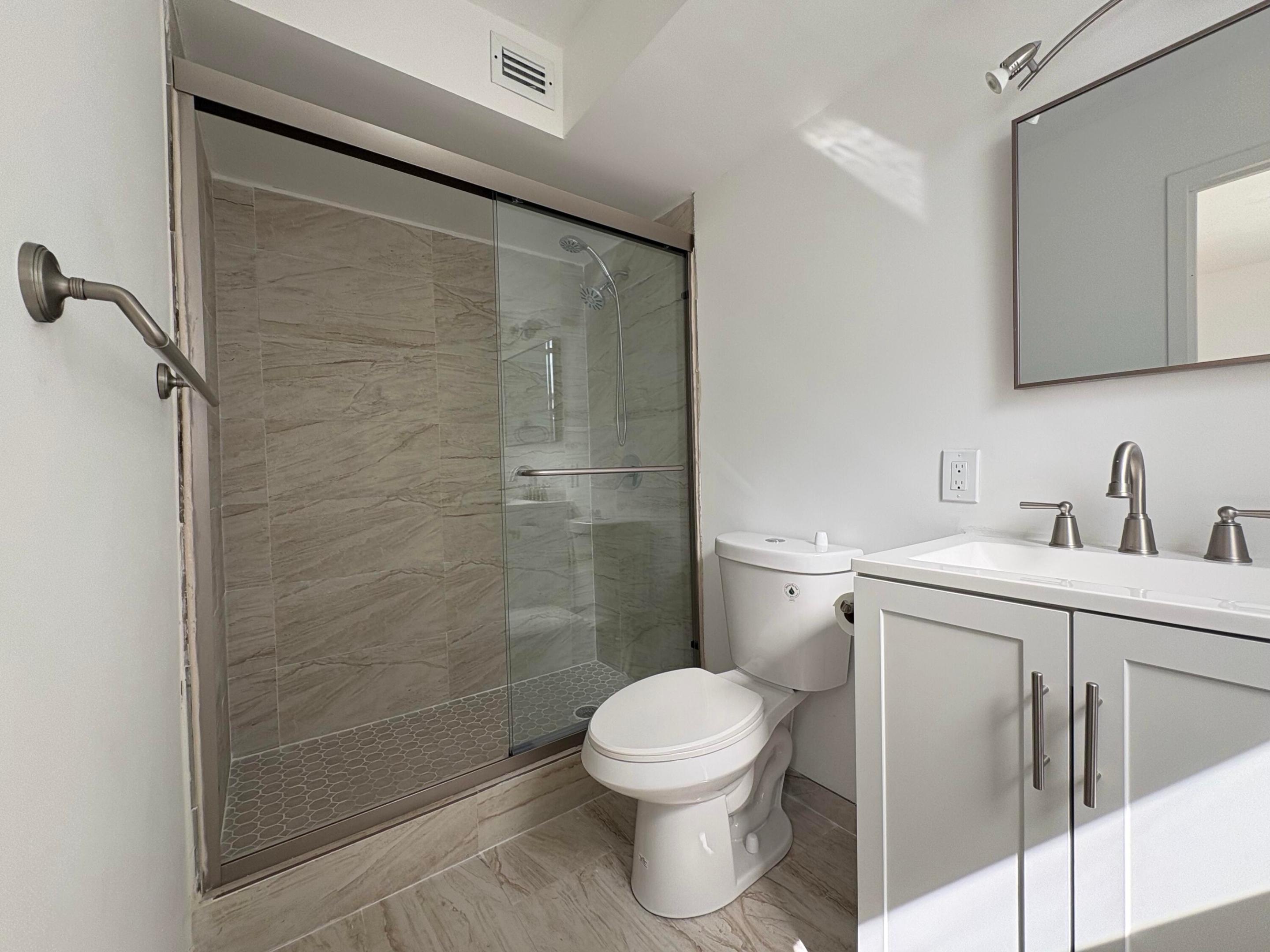 SOMERSET AT LAUDERDALE LAKES - Residential