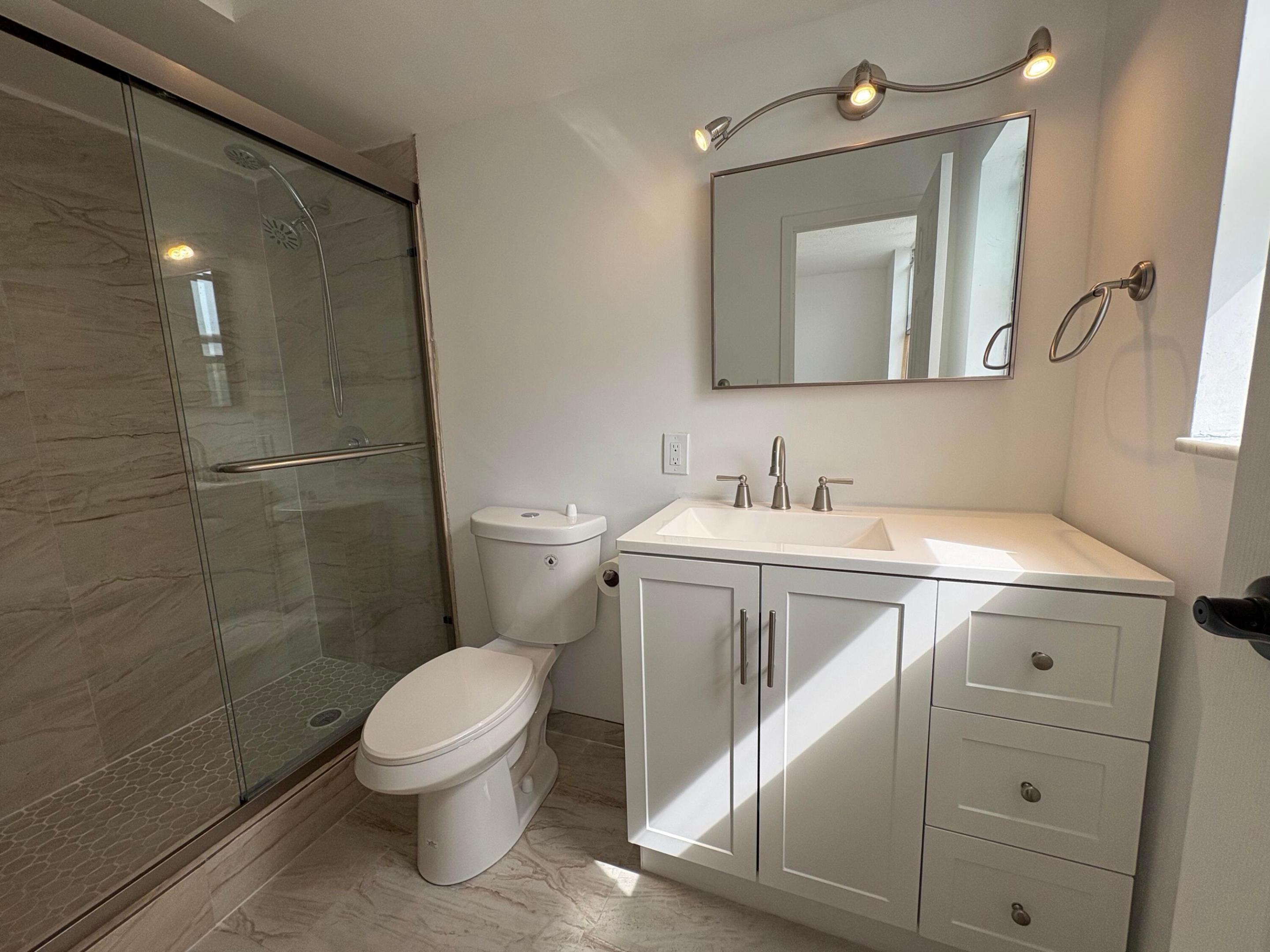 SOMERSET AT LAUDERDALE LAKES - Residential