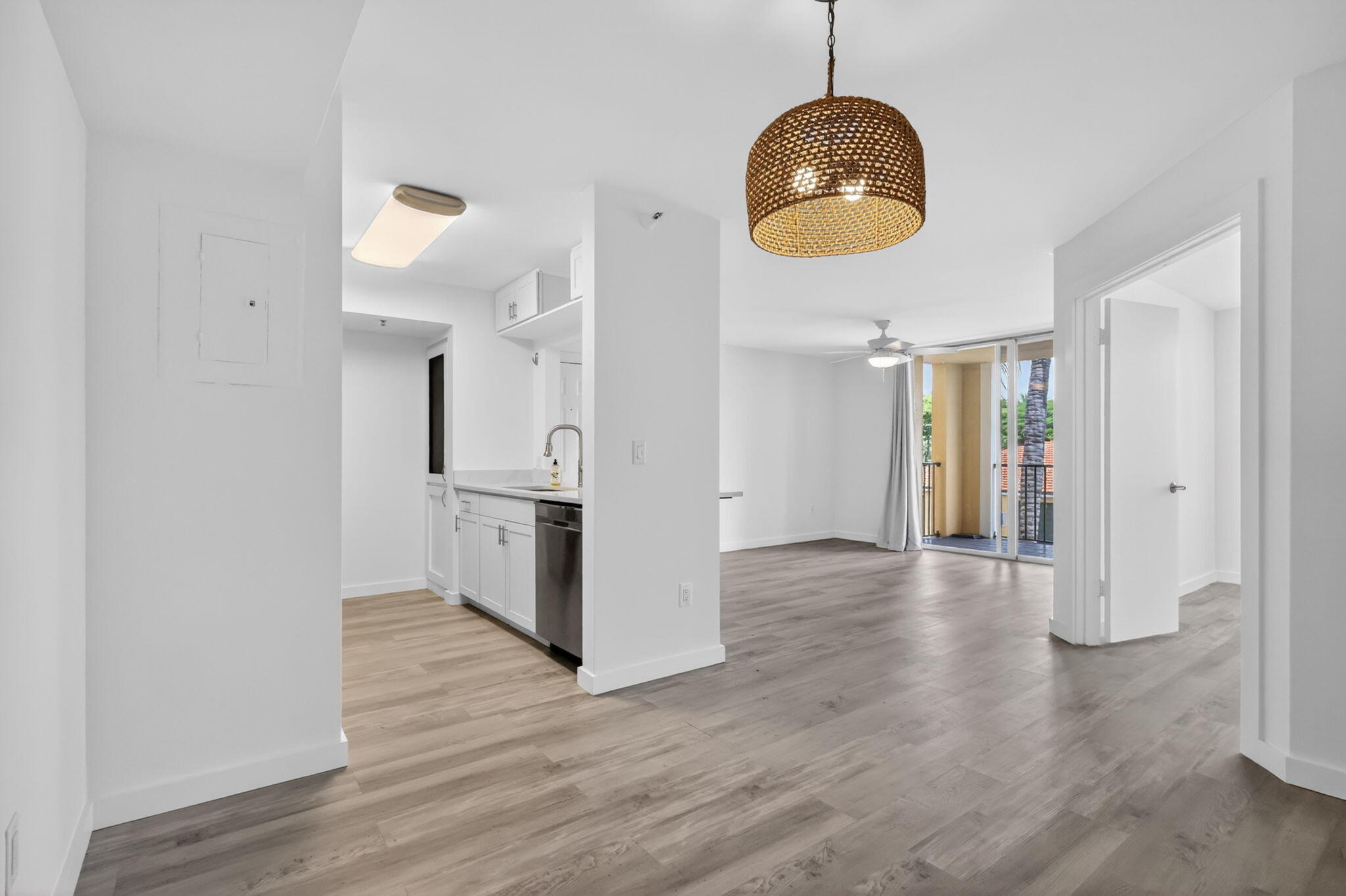 YACHT CLUB ON THE INTRACOASTAL CONDO - Residential Lease