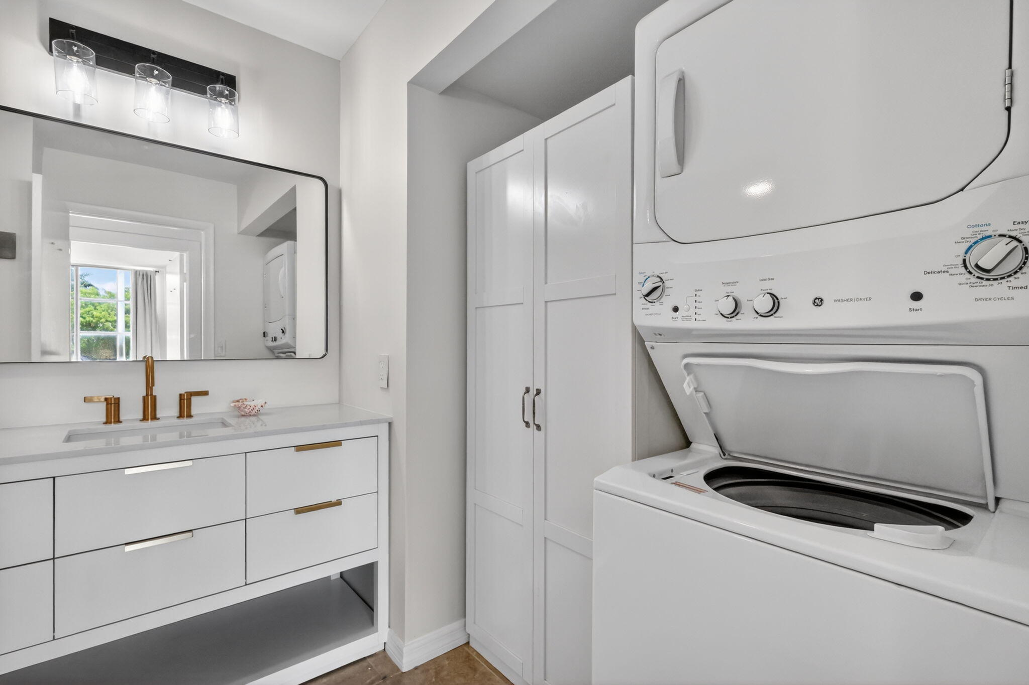 YACHT CLUB ON THE INTRACOASTAL CONDO - Residential Lease