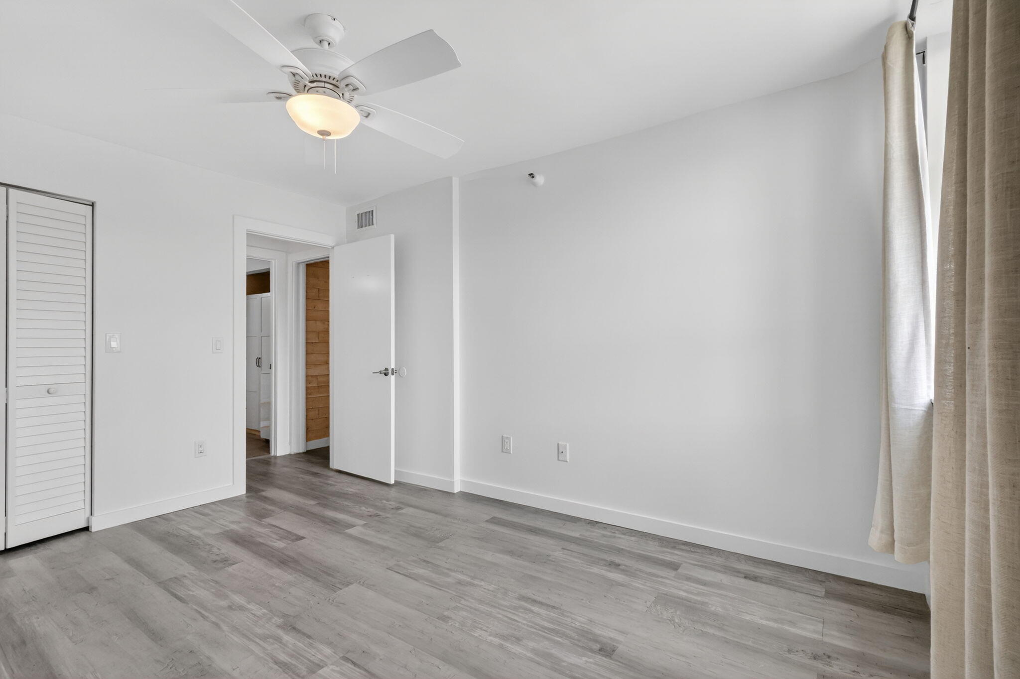 YACHT CLUB ON THE INTRACOASTAL CONDO - Residential Lease