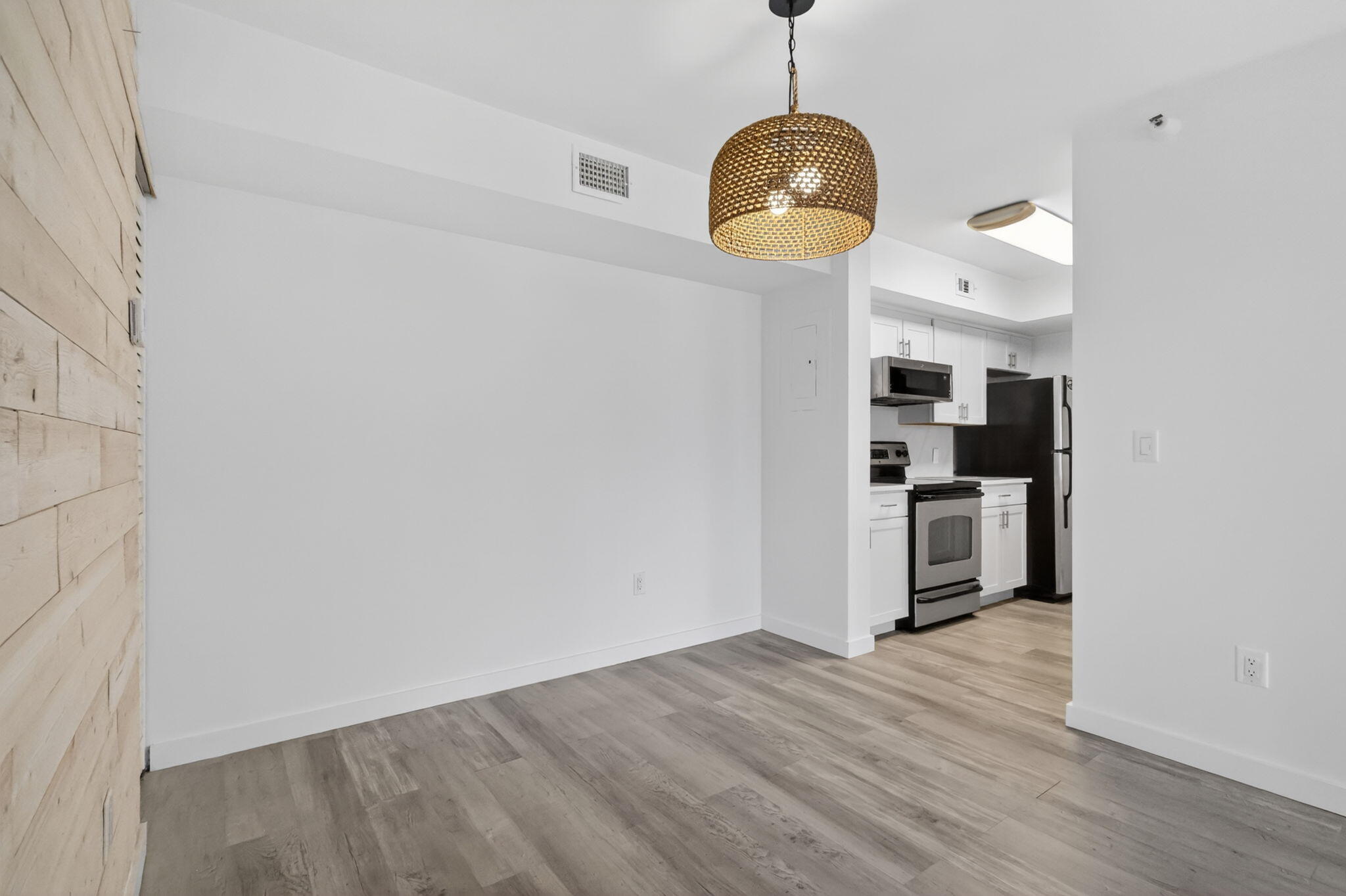 YACHT CLUB ON THE INTRACOASTAL CONDO - Residential Lease