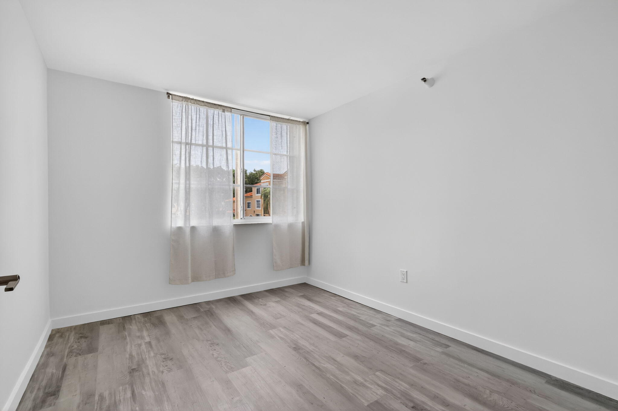 YACHT CLUB ON THE INTRACOASTAL CONDO - Residential Lease