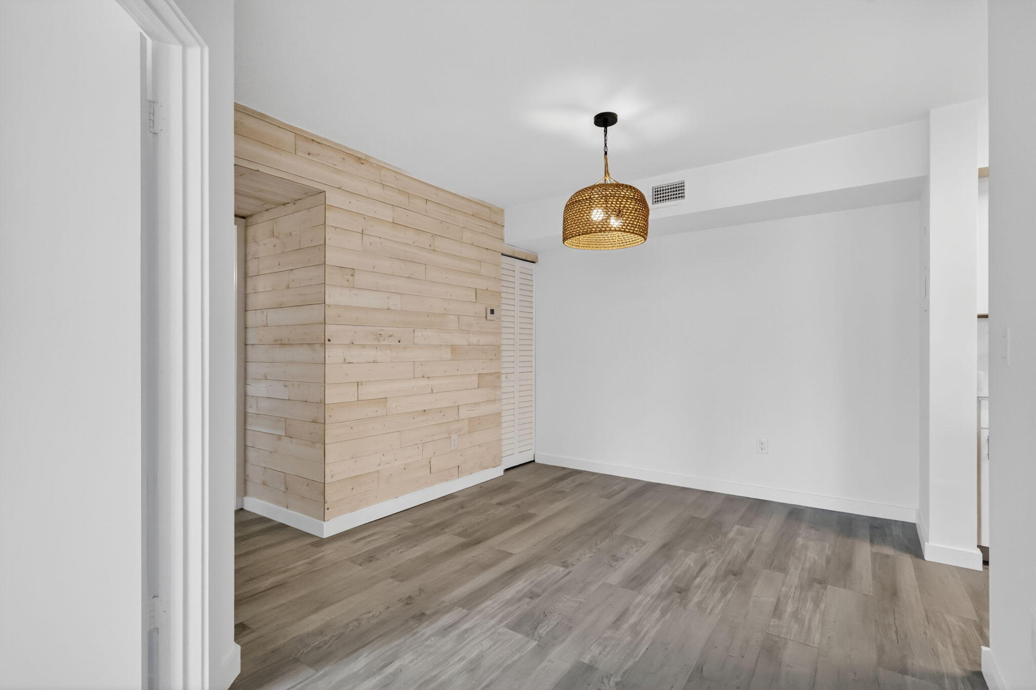YACHT CLUB ON THE INTRACOASTAL CONDO - Residential Lease