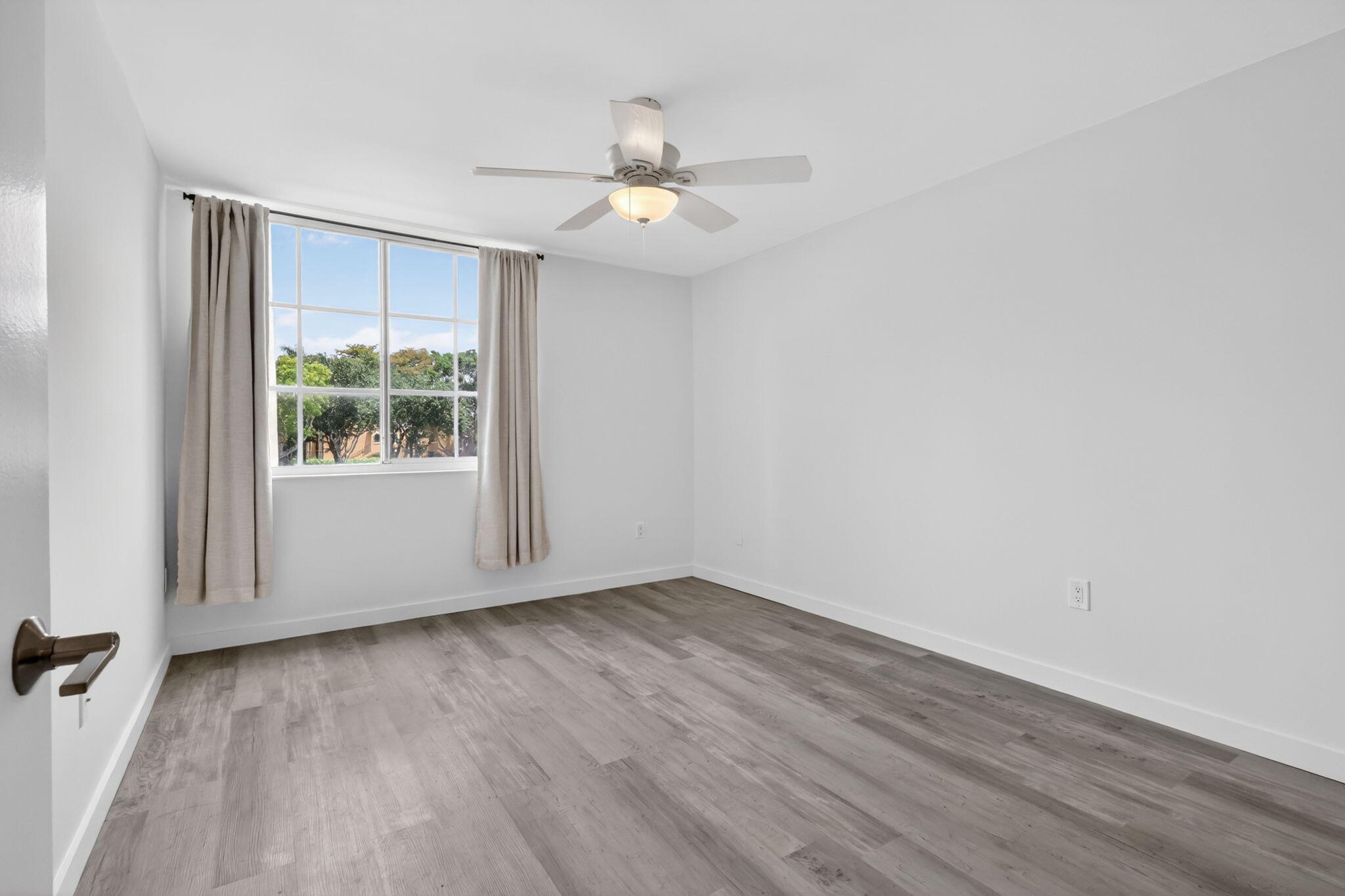 YACHT CLUB ON THE INTRACOASTAL CONDO - Residential Lease