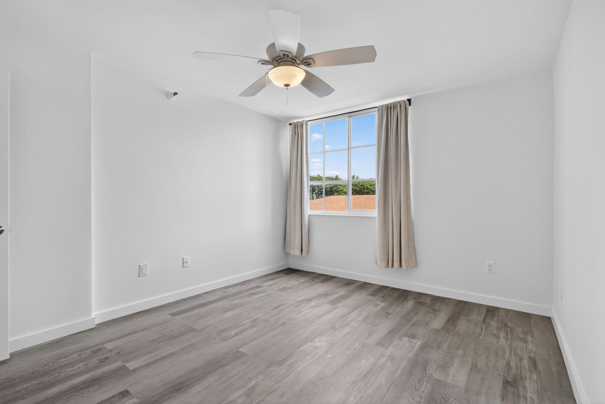 YACHT CLUB ON THE INTRACOASTAL CONDO - Residential Lease