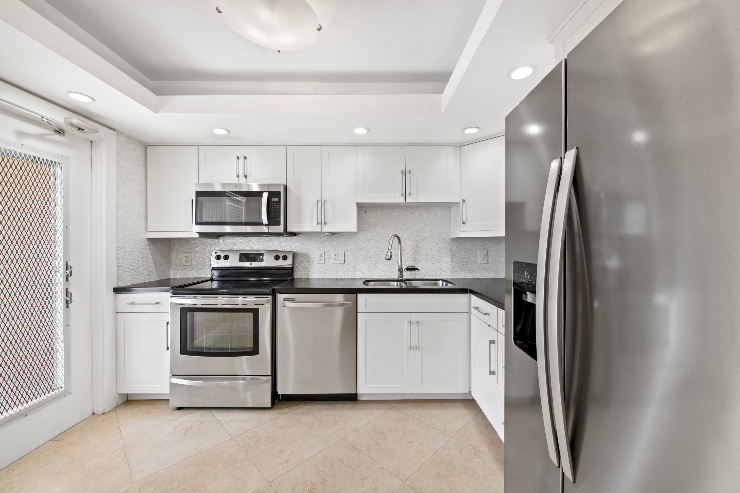 2851 S PALM AIRE Drive 503