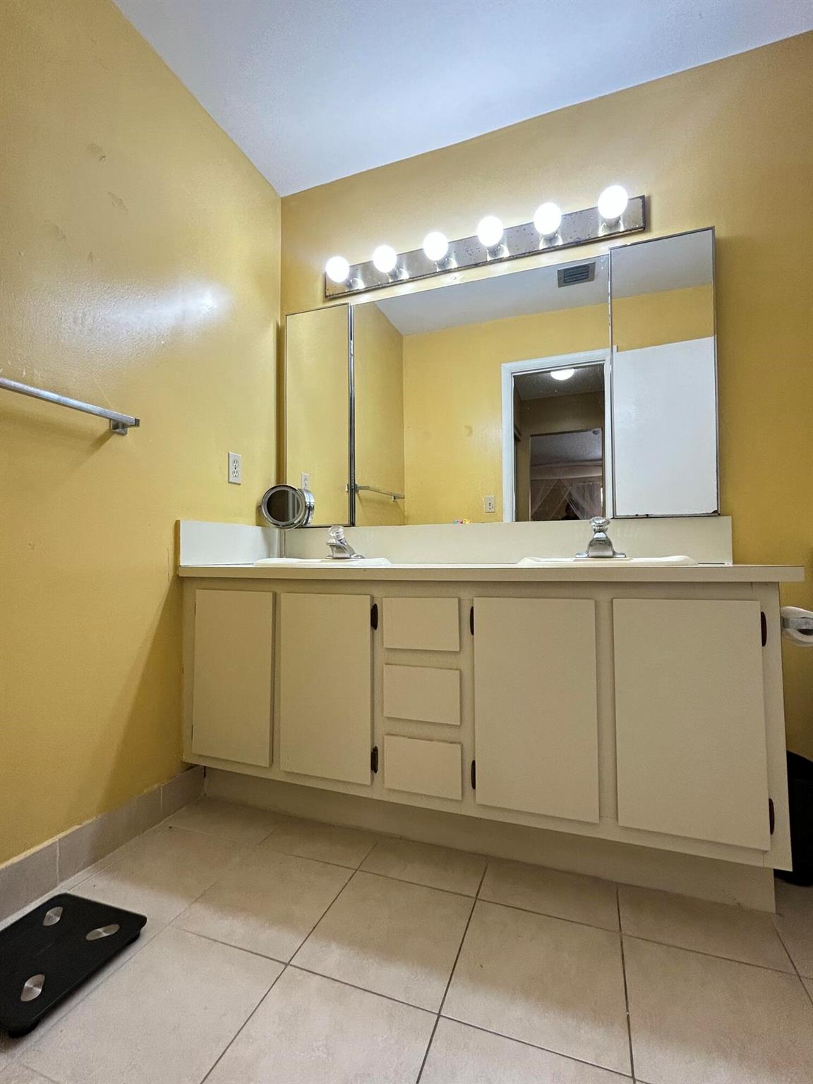 SPRINGDALE HOMES - Residential