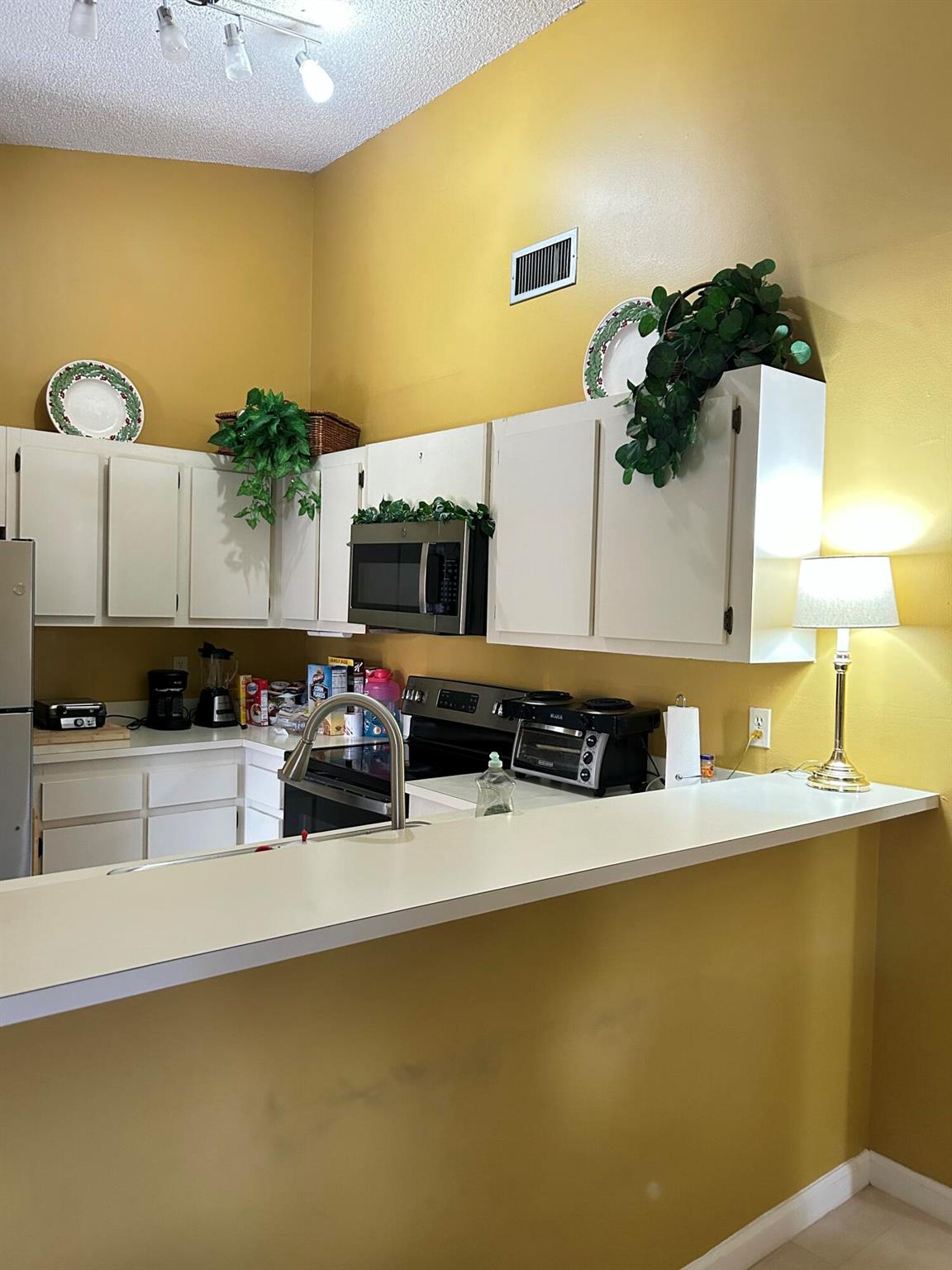 SPRINGDALE HOMES - Residential