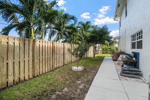 Tiny photo for 5798 NE 7th Avenue, Boca Raton, FL 33487 (MLS # R11138629)
