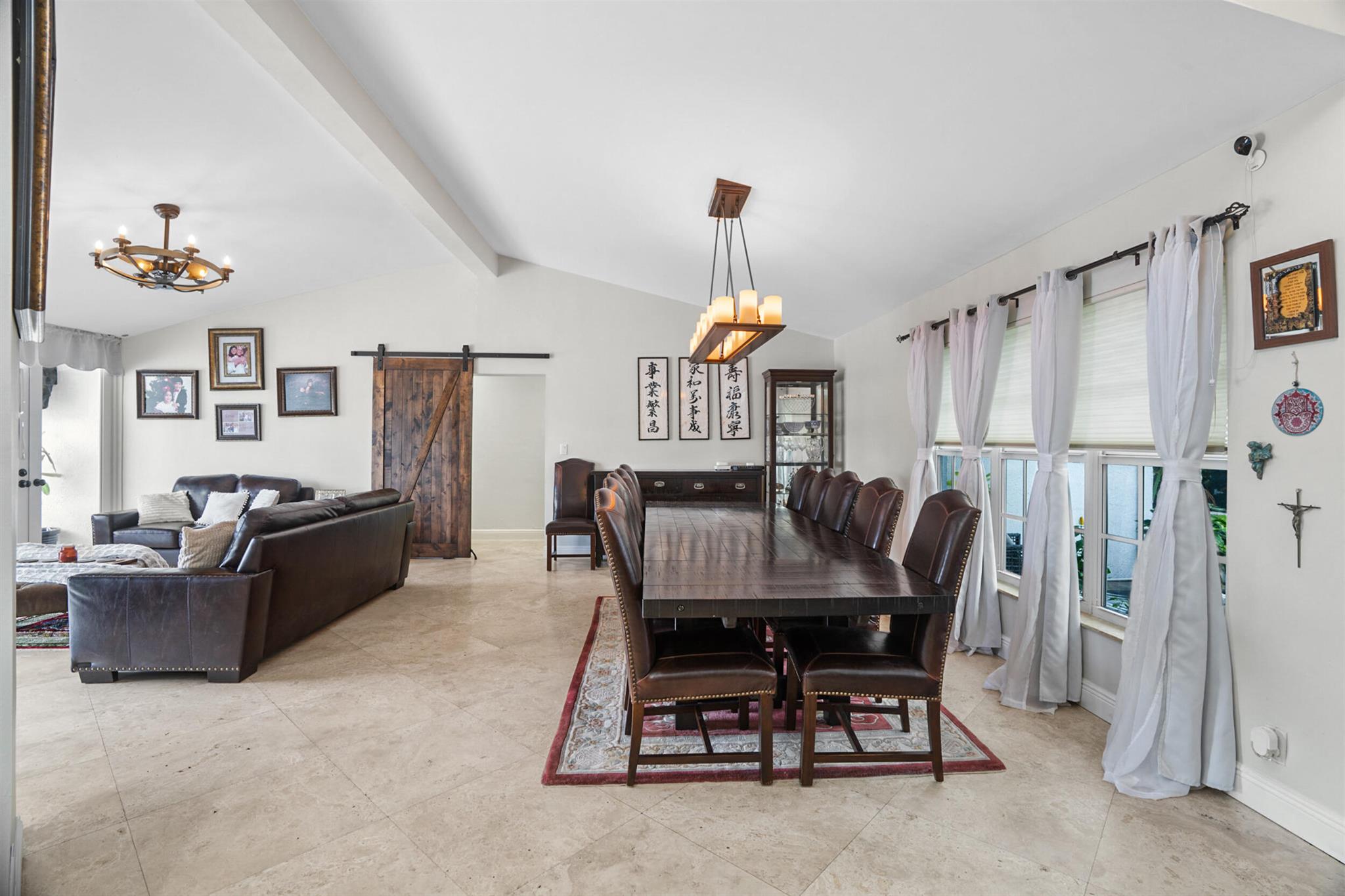 CARIBBEAN KEYS - Residential