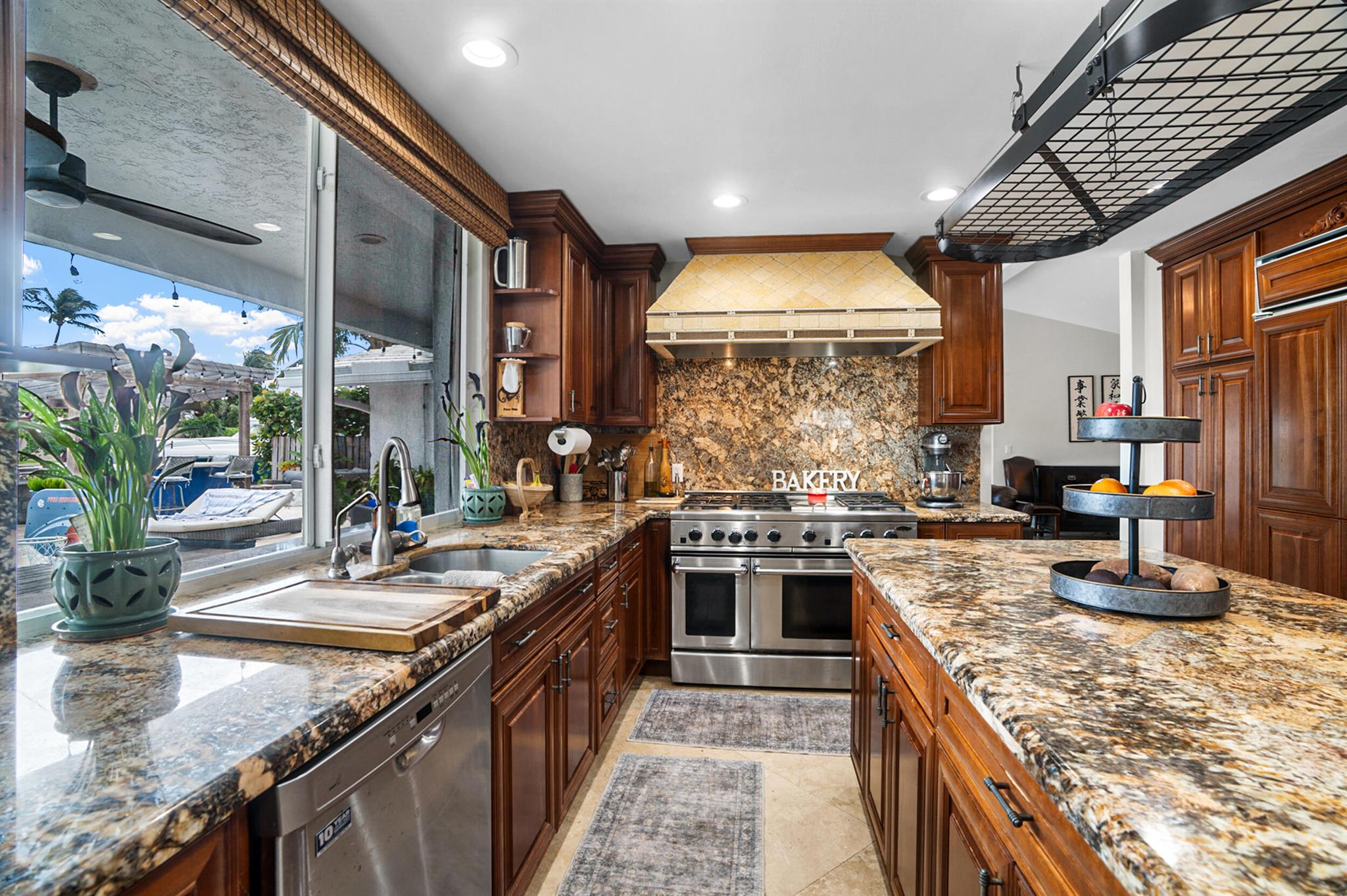 CARIBBEAN KEYS - Residential