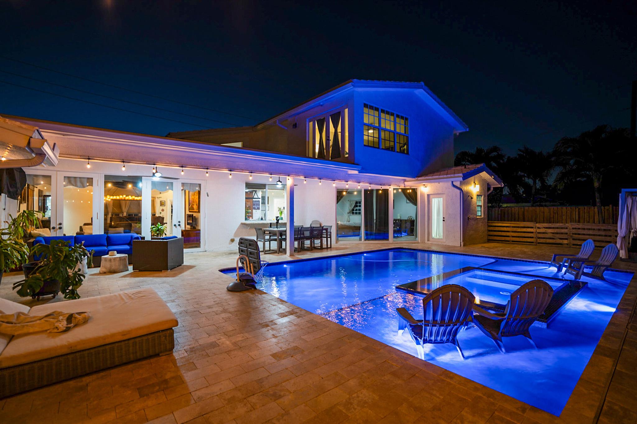 CARIBBEAN KEYS - Residential