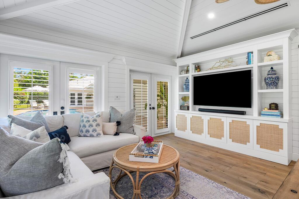 CAMINO GARDENS - Residential