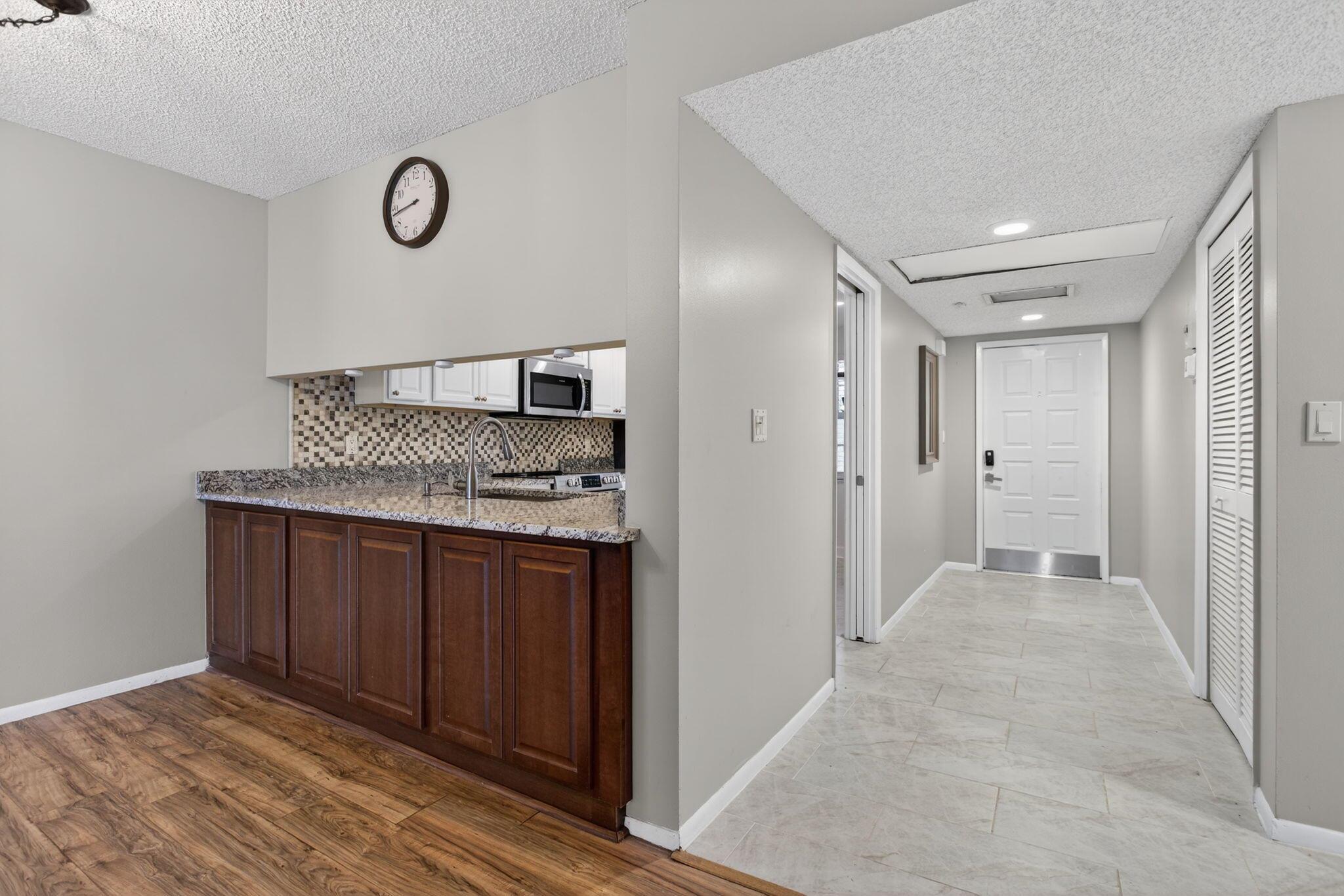 NO 116 PALM-AIRE COUNTRY - Residential