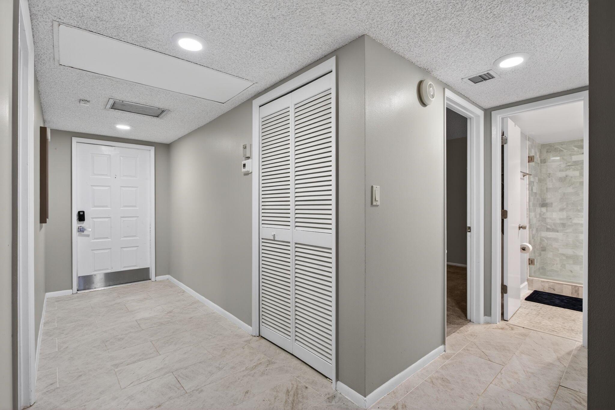 NO 116 PALM-AIRE COUNTRY - Residential