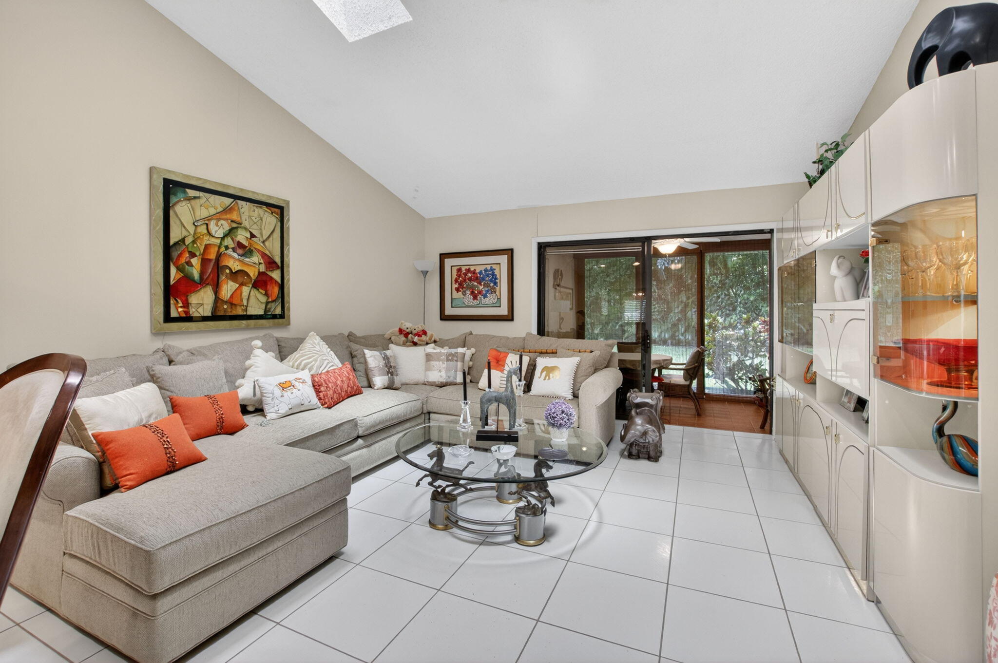 10015 Hickorywood Place