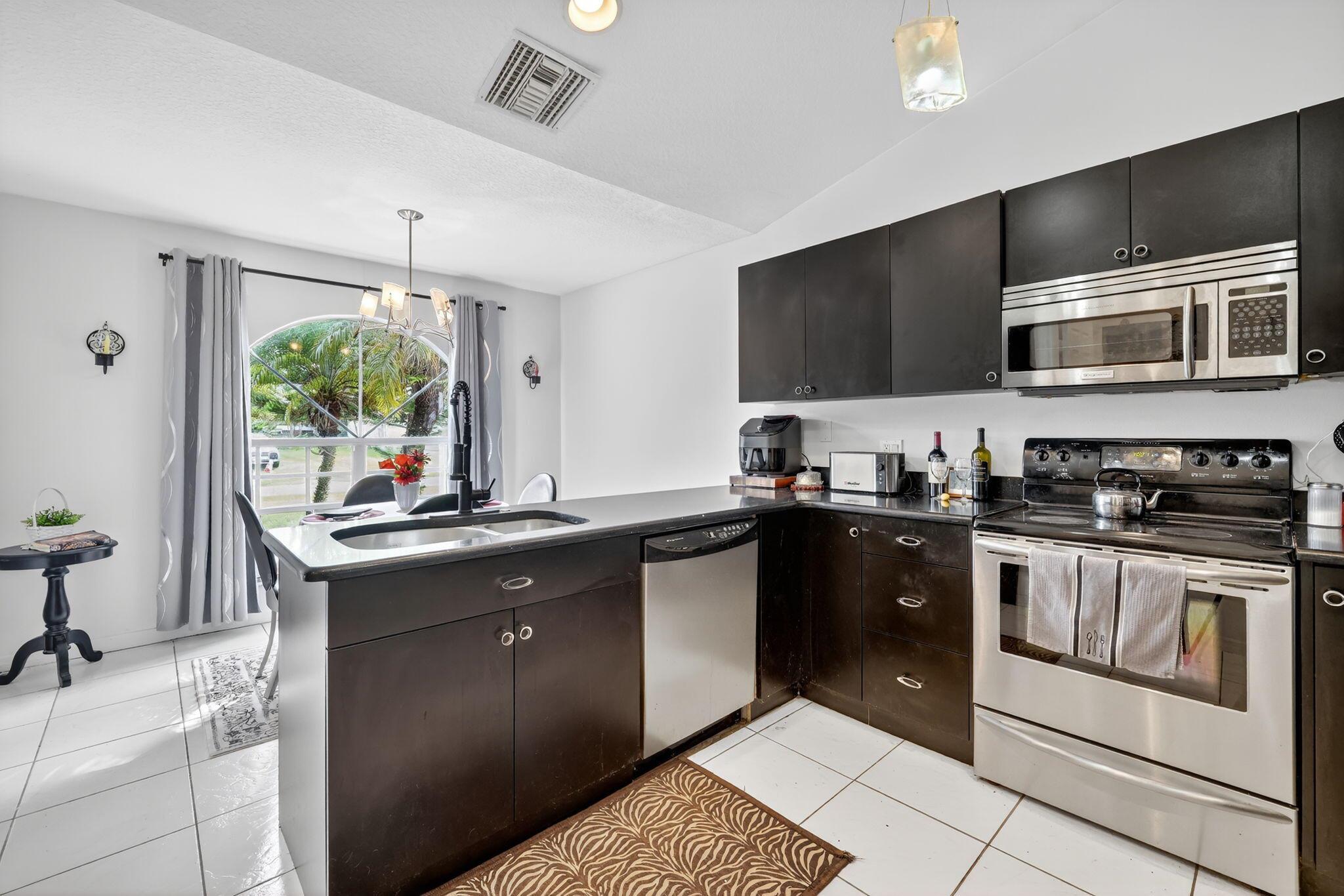 PORT ST LUCIE SECTION 13 - Residential