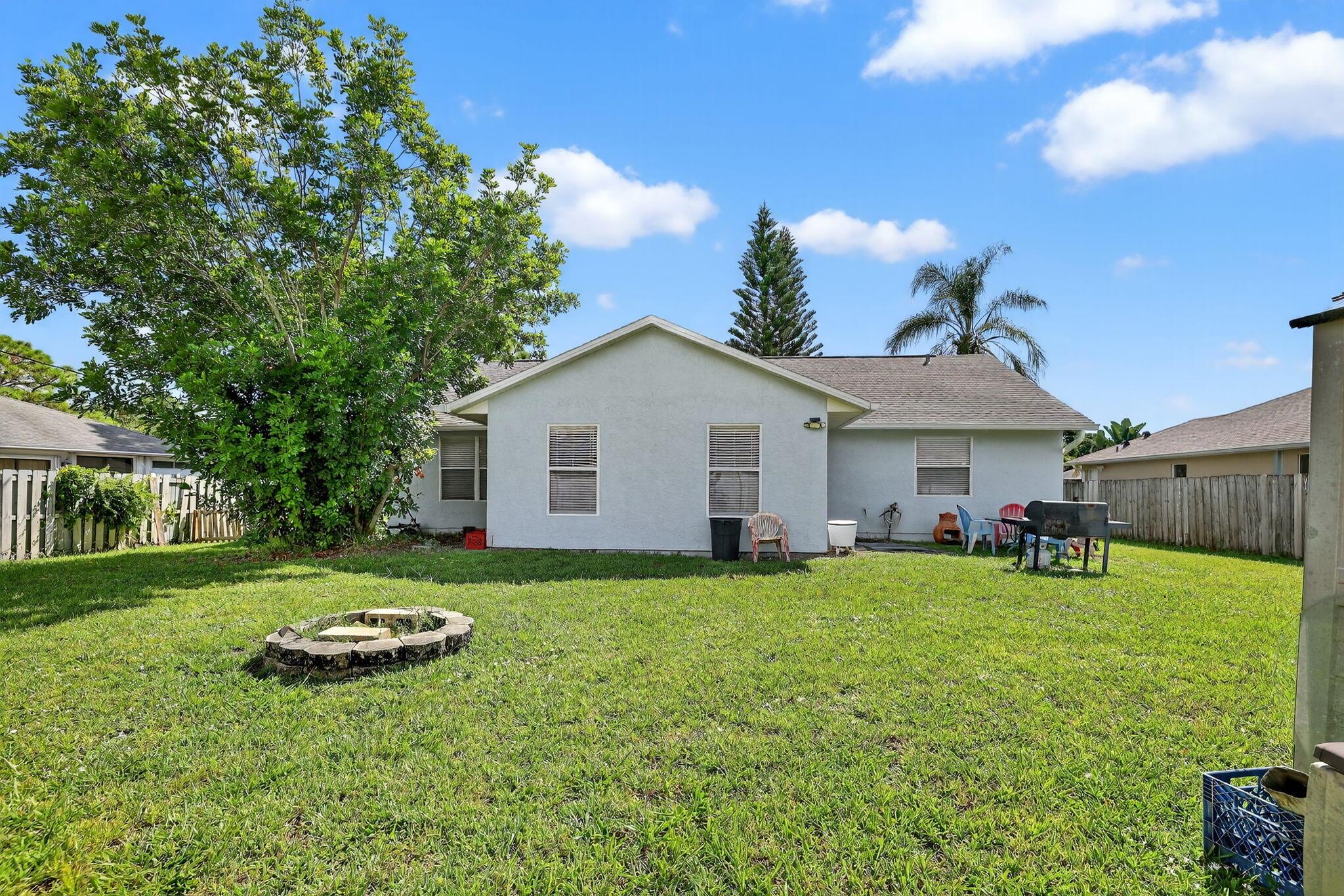 PORT ST LUCIE SECTION 13 - Residential
