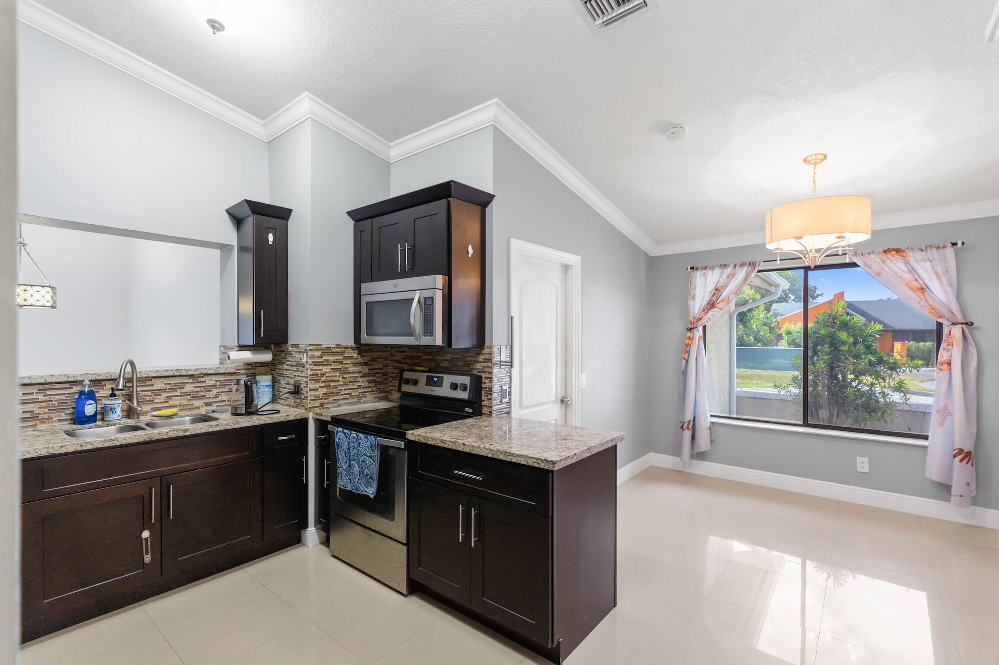 HARRIEL ESTATES - Residential