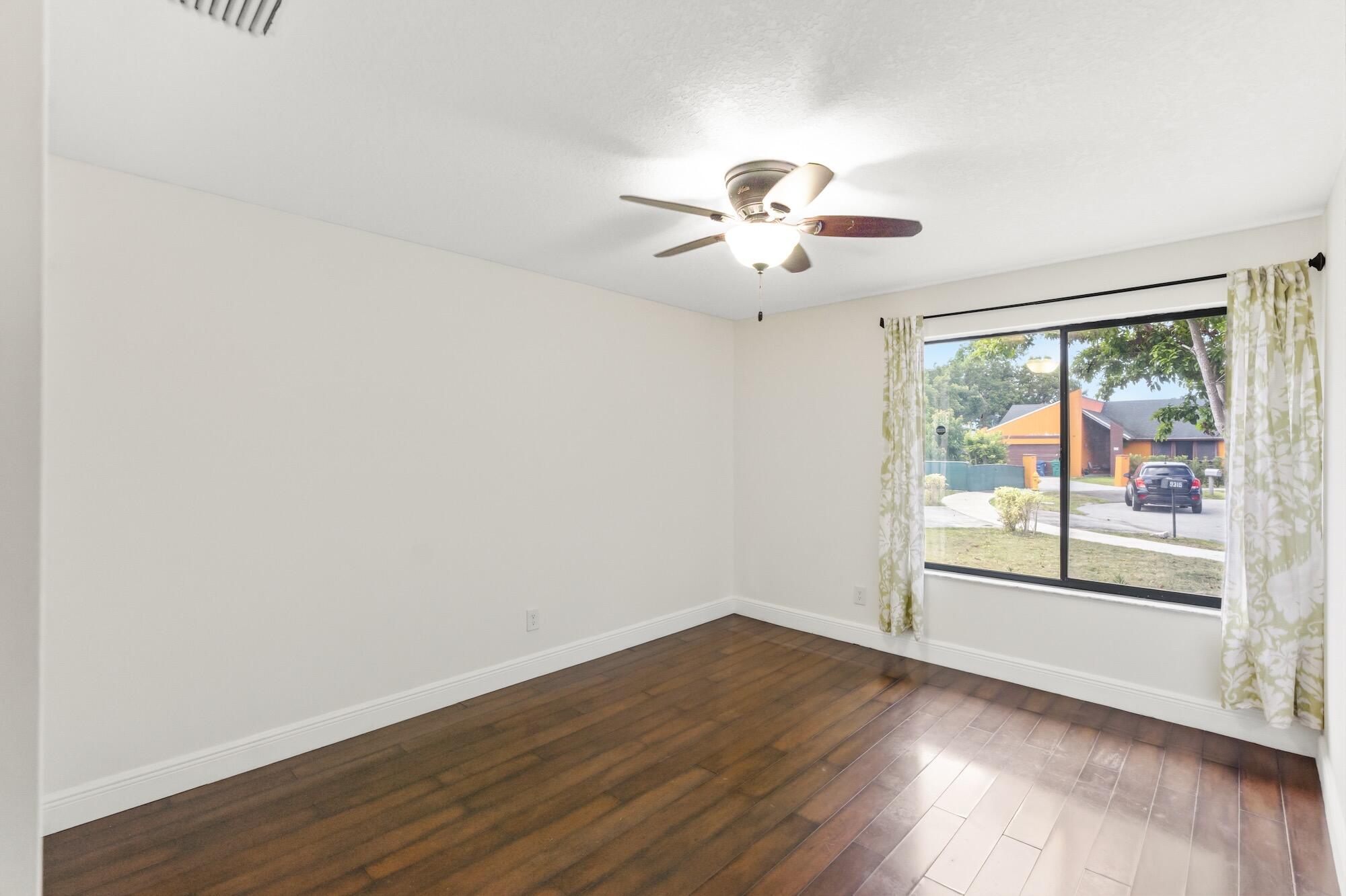 HARRIEL ESTATES - Residential