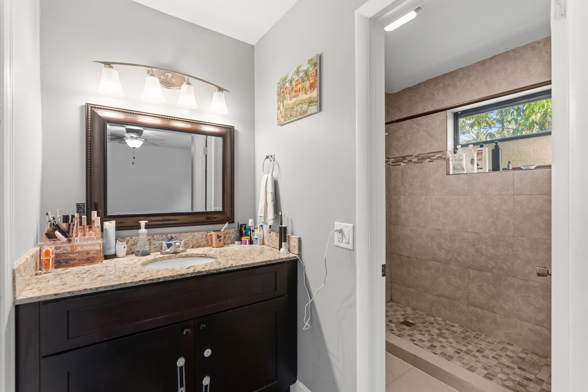 HARRIEL ESTATES - Residential