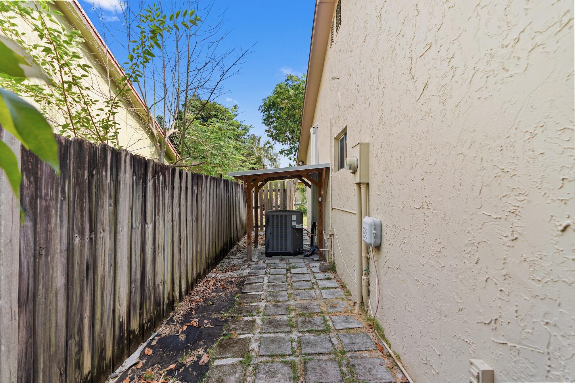 HARRIEL ESTATES - Residential