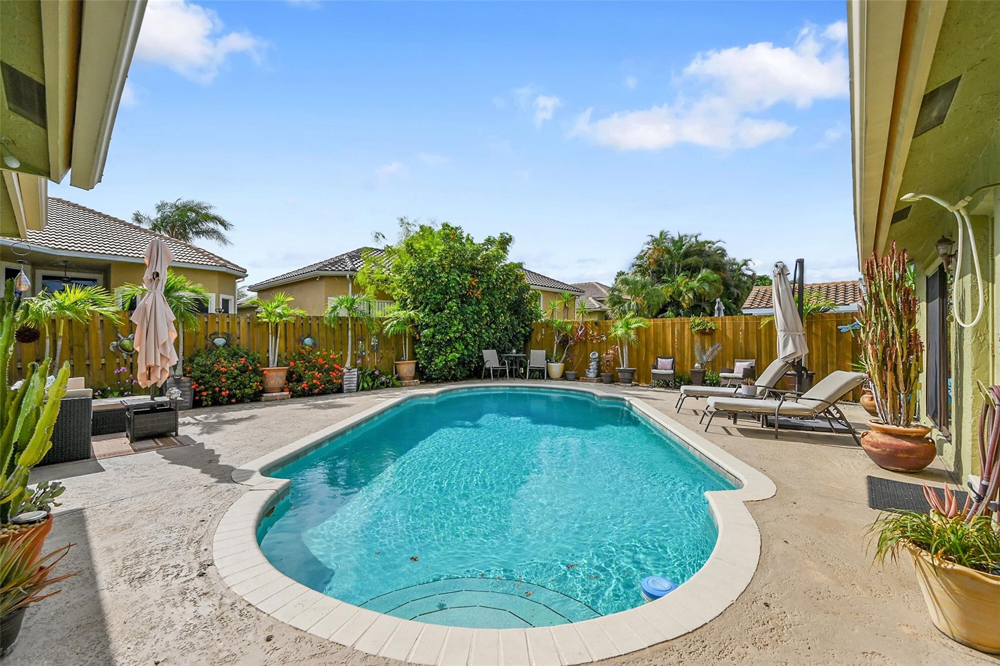 Grenadier Estates 124-7 B - Residential