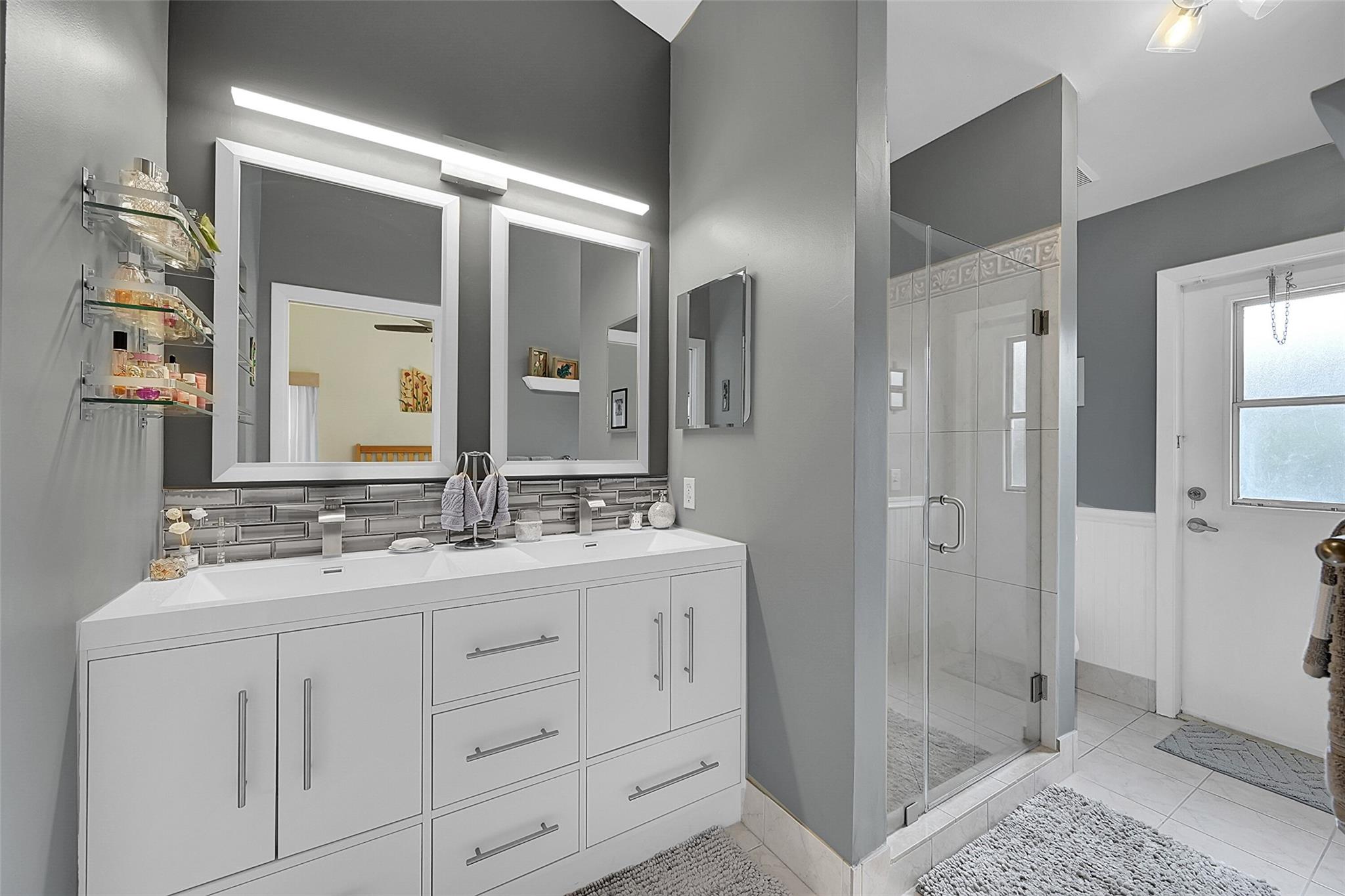 Grenadier Estates 124-7 B - Residential