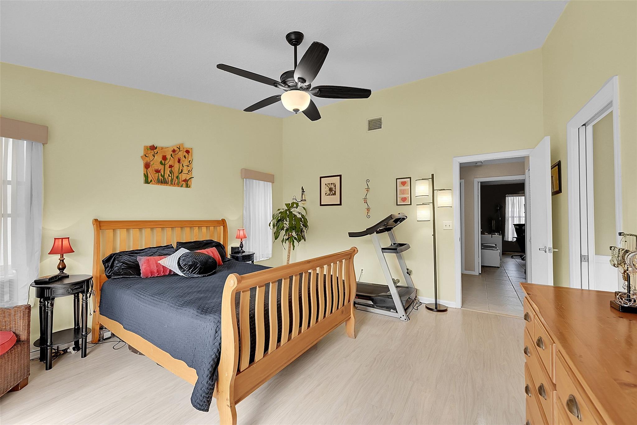 Grenadier Estates 124-7 B - Residential