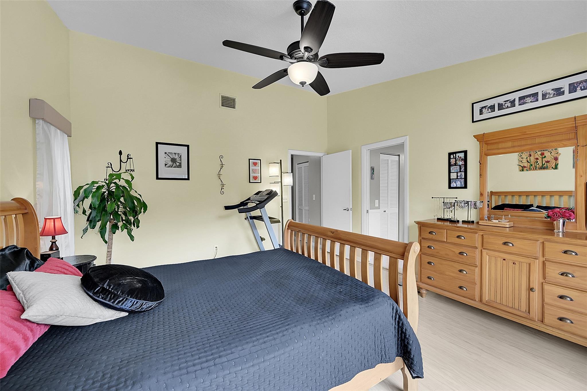 Grenadier Estates 124-7 B - Residential