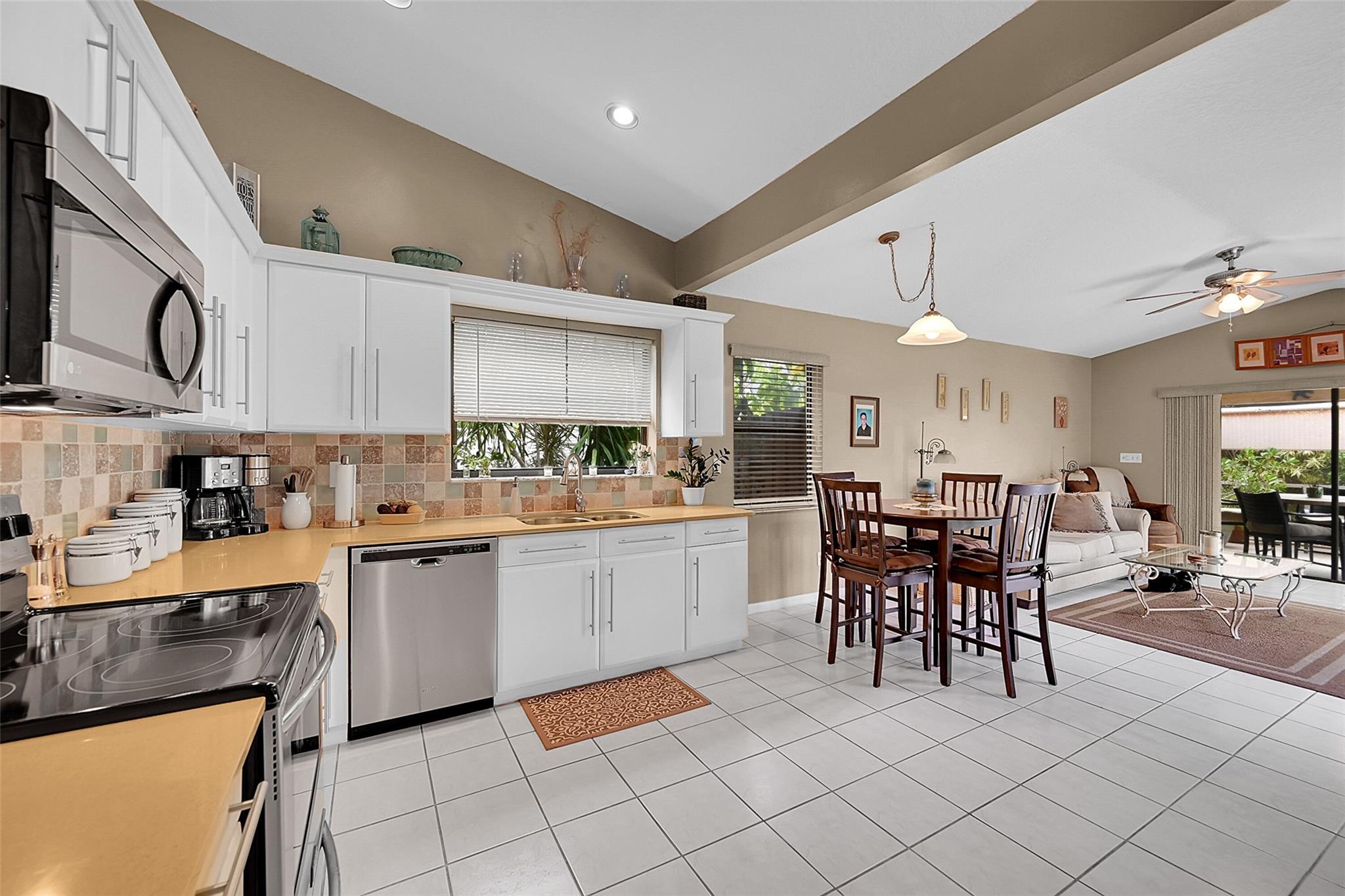 Grenadier Estates 124-7 B - Residential