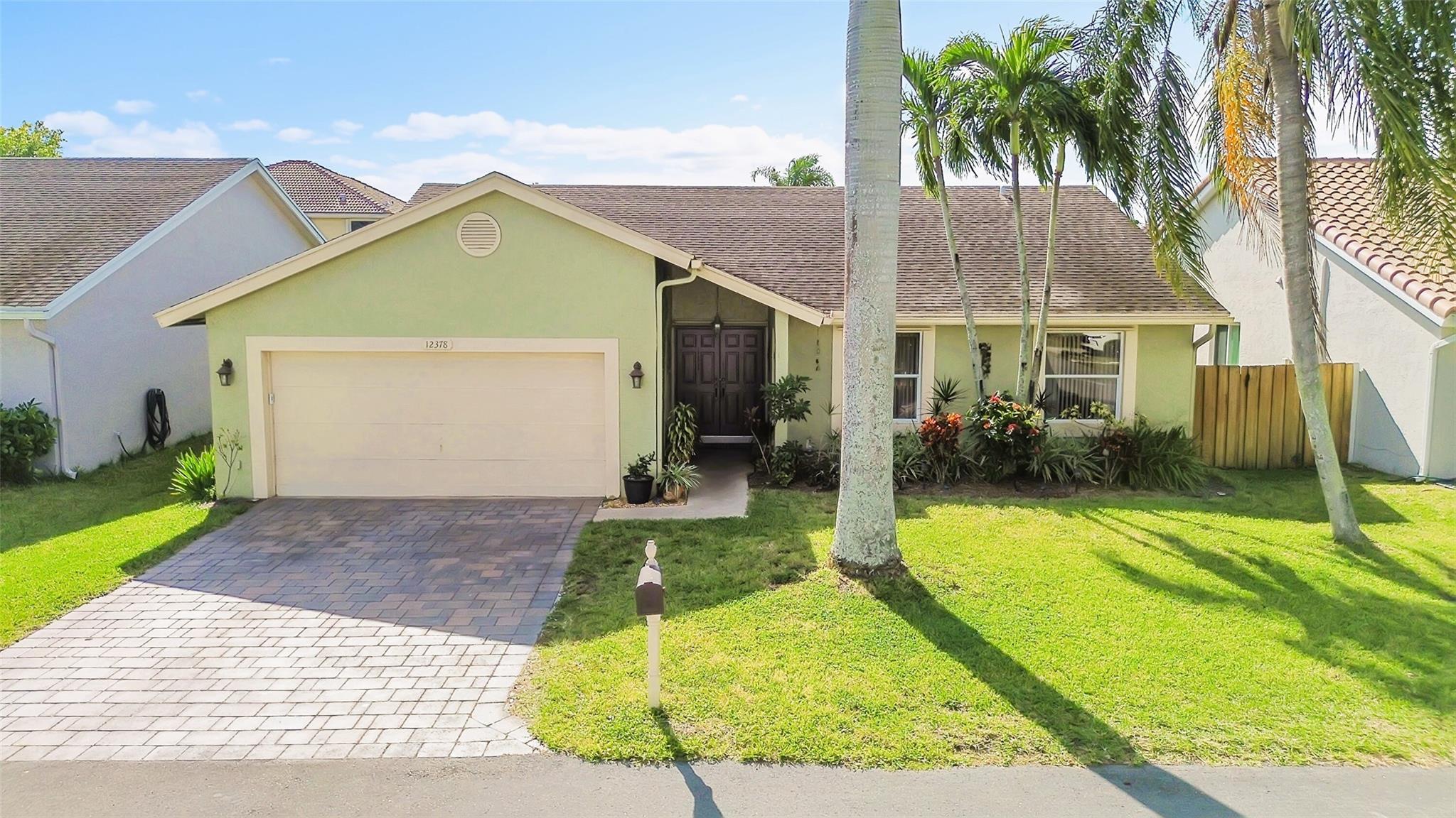 Grenadier Estates 124-7 B - Residential