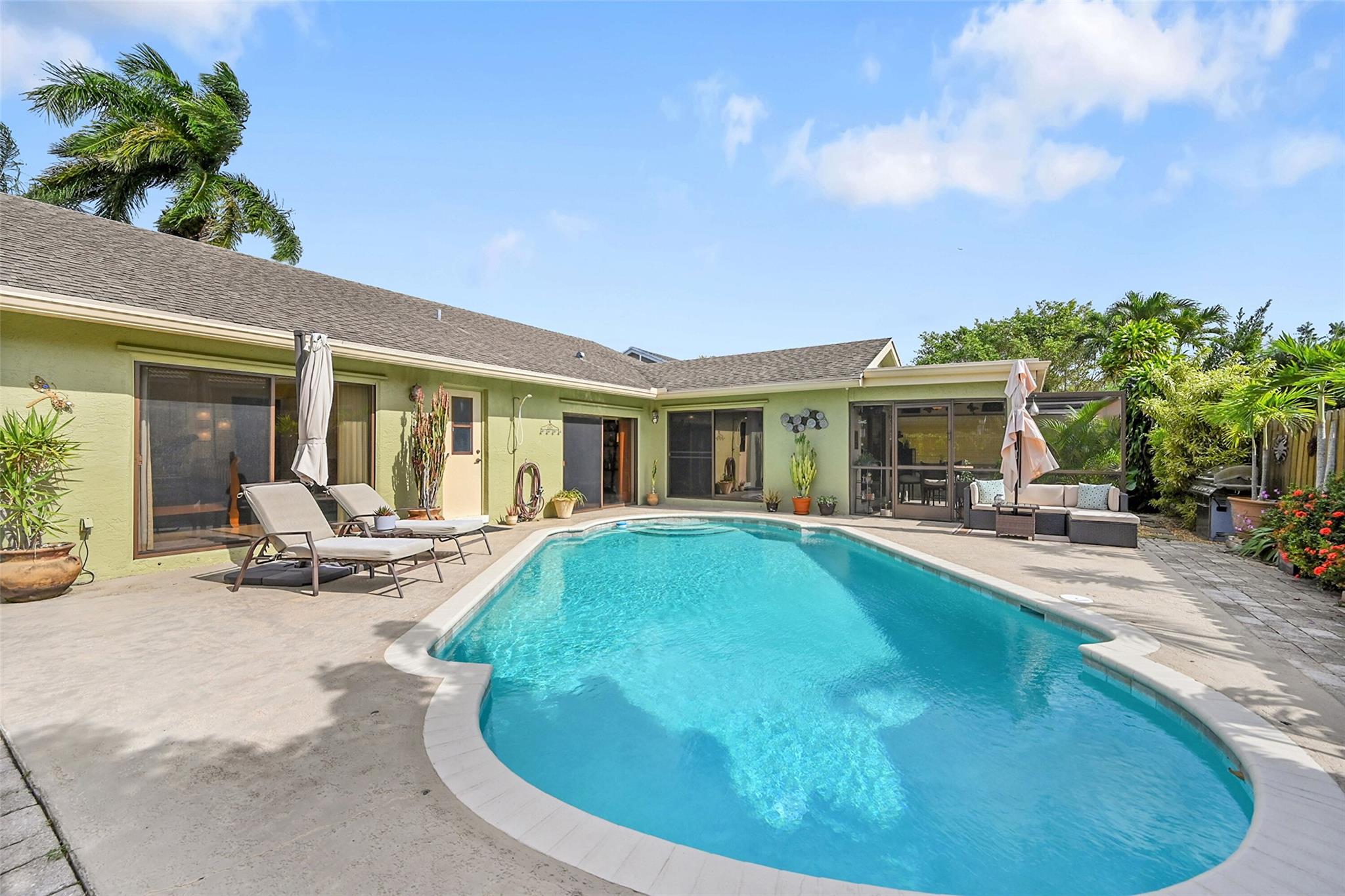 Grenadier Estates 124-7 B - Residential