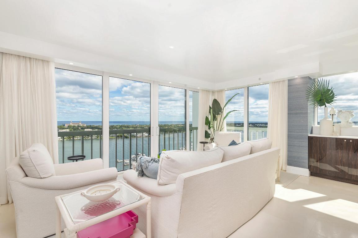 WATERVIEW TOWERS COND DECL FILED 8-20-81 - Residential