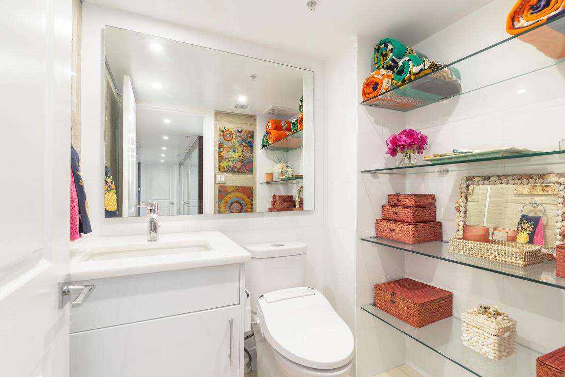 WATERVIEW TOWERS COND DECL FILED 8-20-81 - Residential