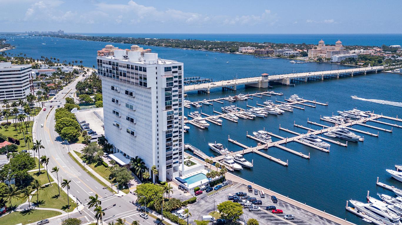 WATERVIEW TOWERS COND DECL FILED 8-20-81 - Residential