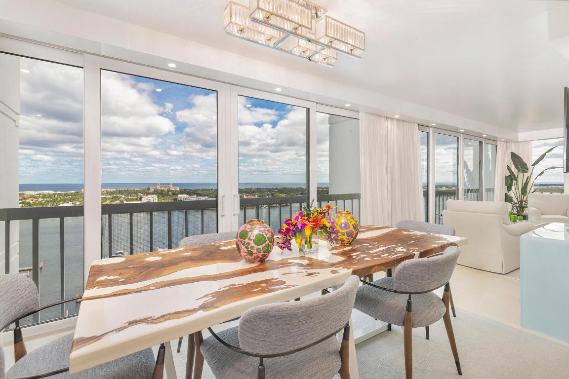 WATERVIEW TOWERS COND DECL FILED 8-20-81 - Residential